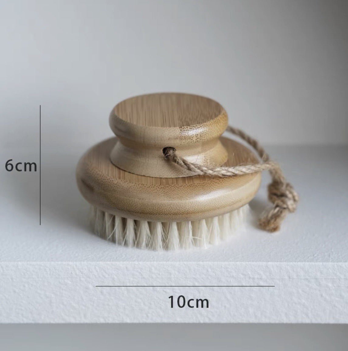 Re:gn Body Brush – Exfoliate & Revitalise Your Skin - REGN