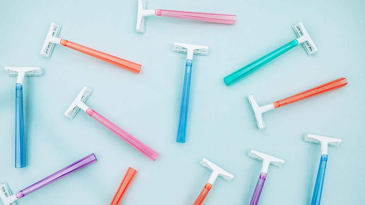 Reusable vs Disposable Razors - REGN