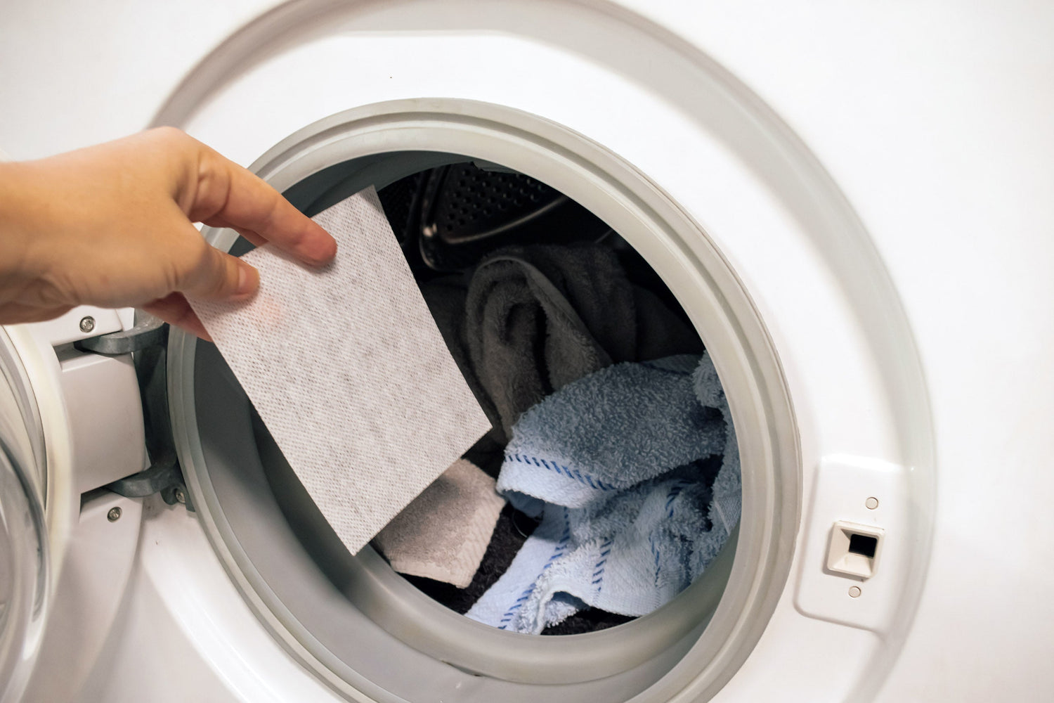 What are the benefits of using plastic-free laundry detergent sheets? - REGN
