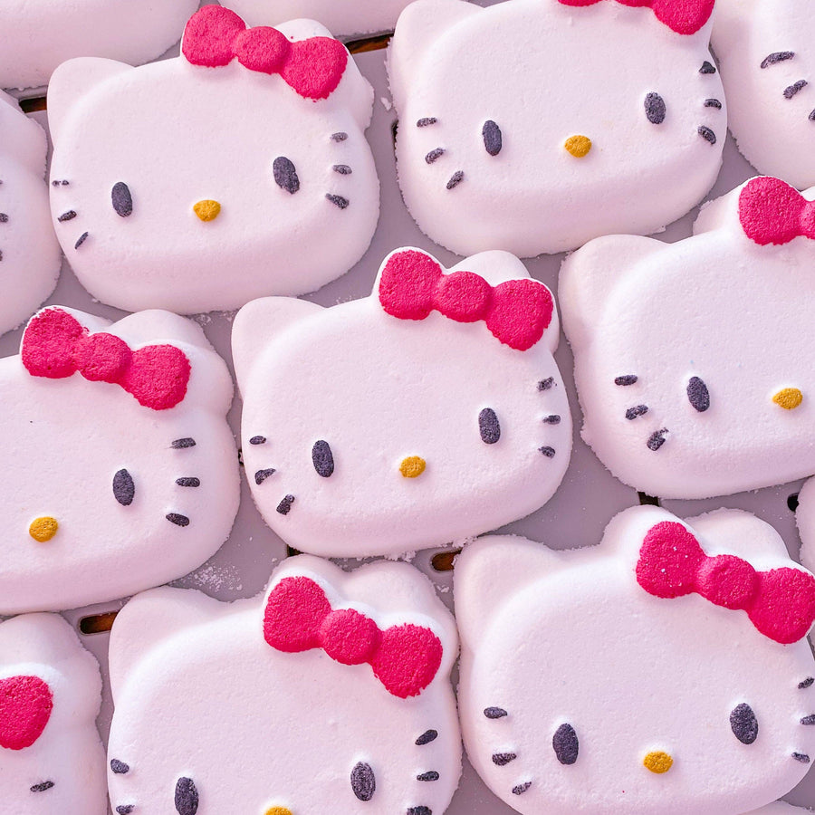 Cute Kitty Bath Bomb – Strawberry Melon Scent, Vegan & Cruelty Free