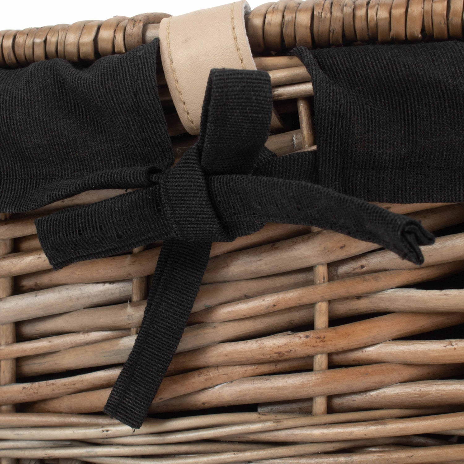 14 Inch Antique Wash Split Willow Hamper with Black Lining - REGN