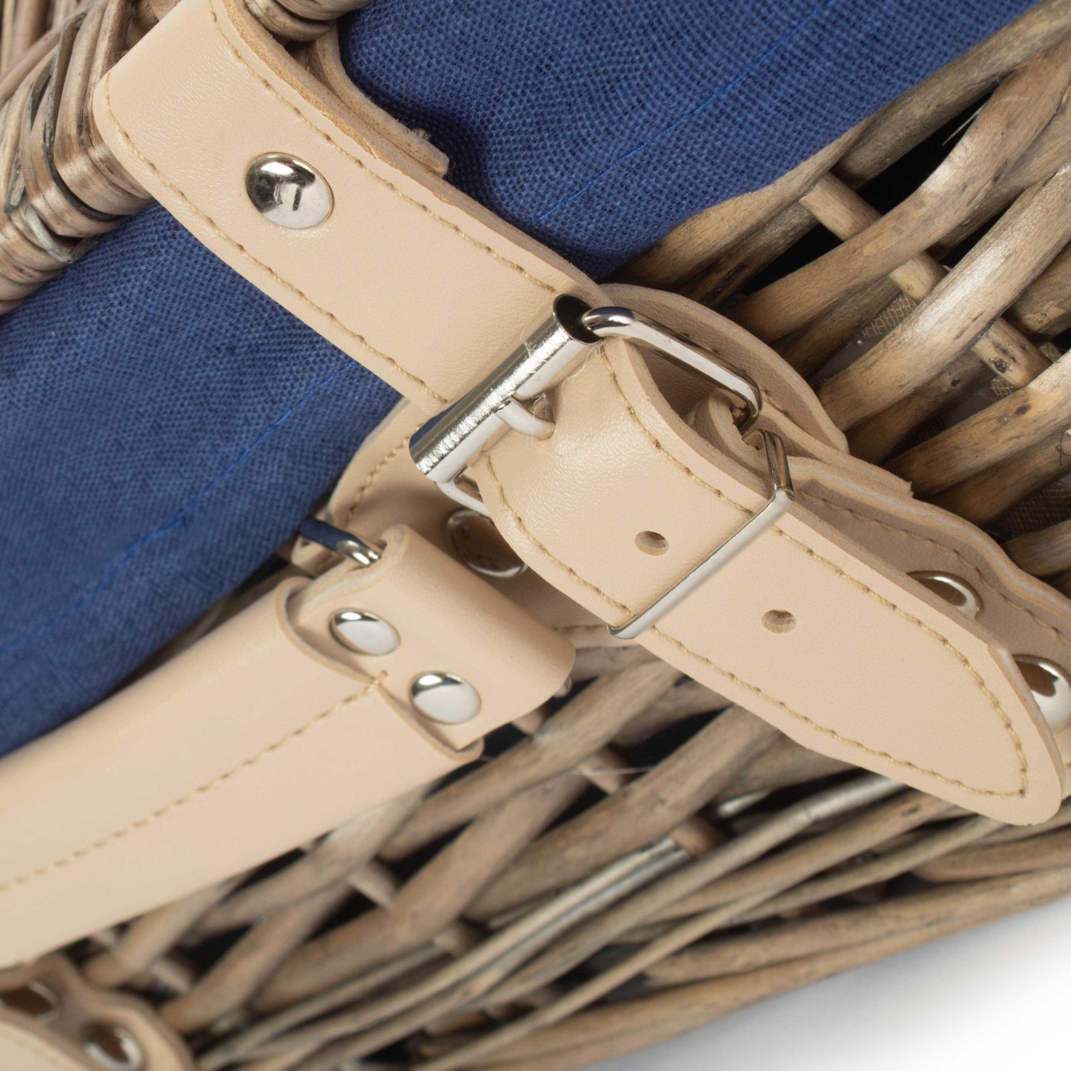 14 Inch Antique Wash Split Willow Hamper with Navy Blue Lining - REGN