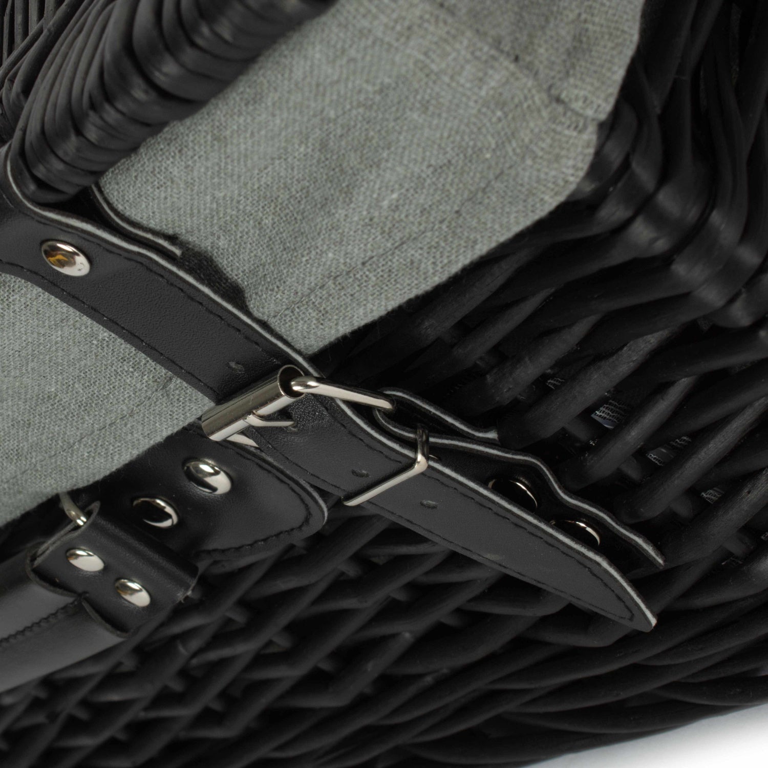 18 Inch Black Willow Hamper with Grey Sage Lining - REGN