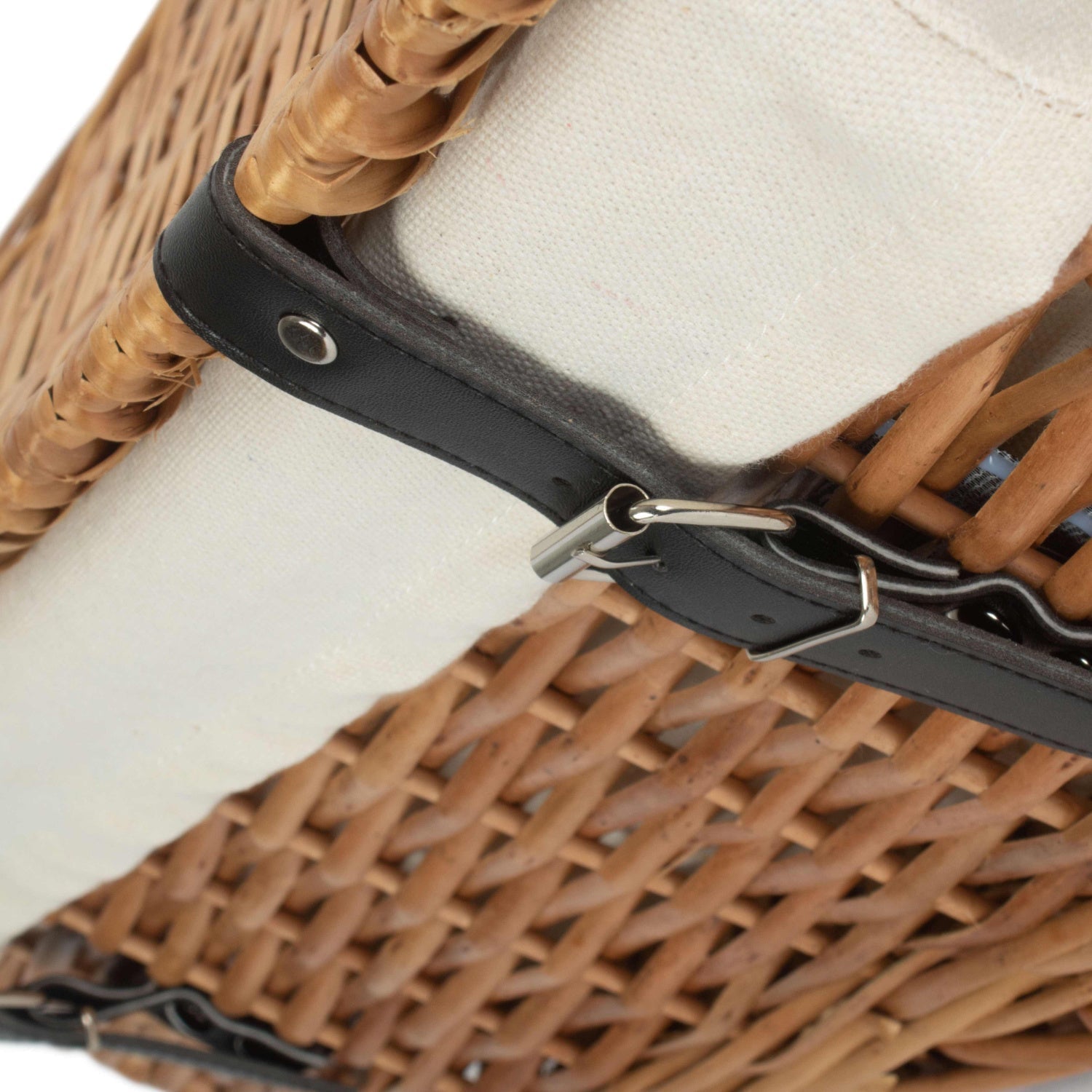 18 Inch Split Willow Hamper with White Lining - REGN