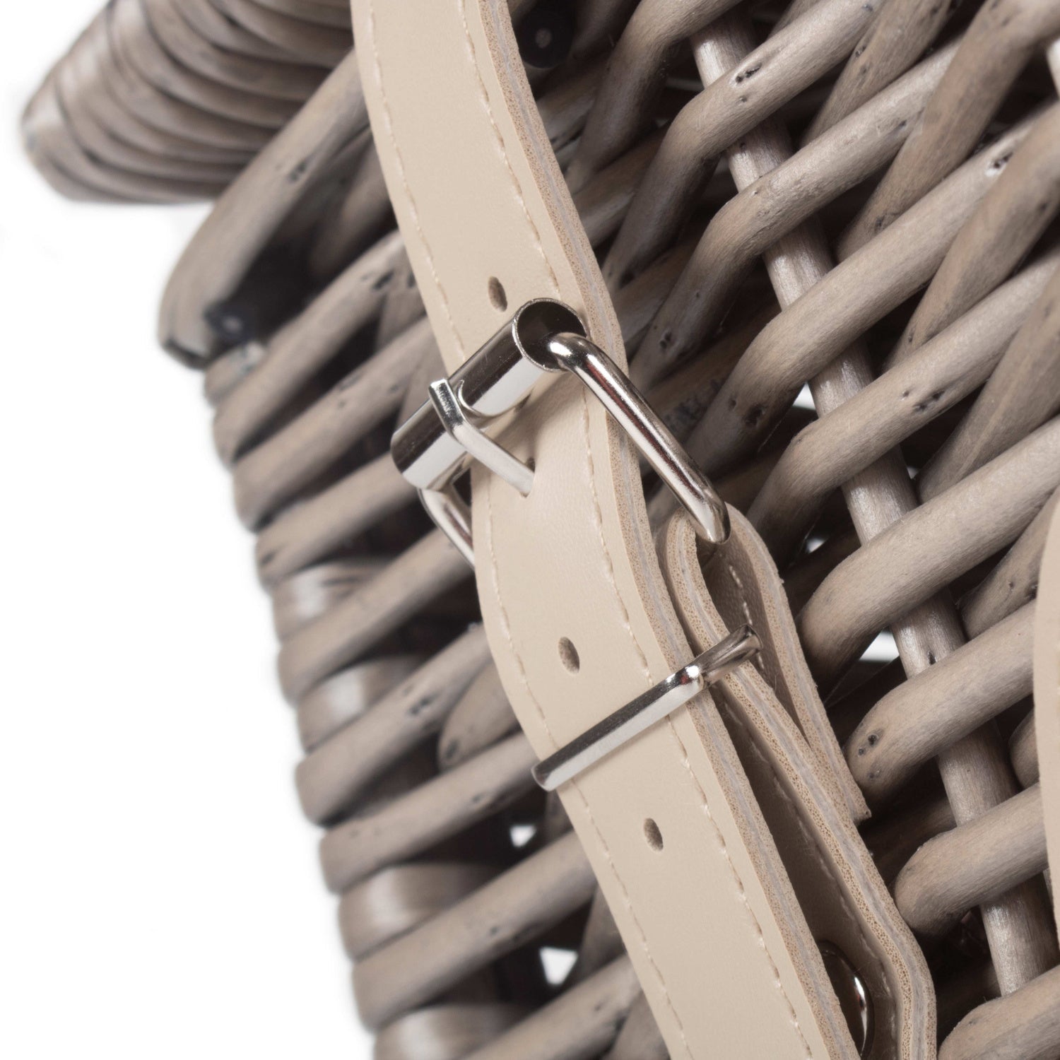20 Inch Antique Wash Willow Hamper - REGN