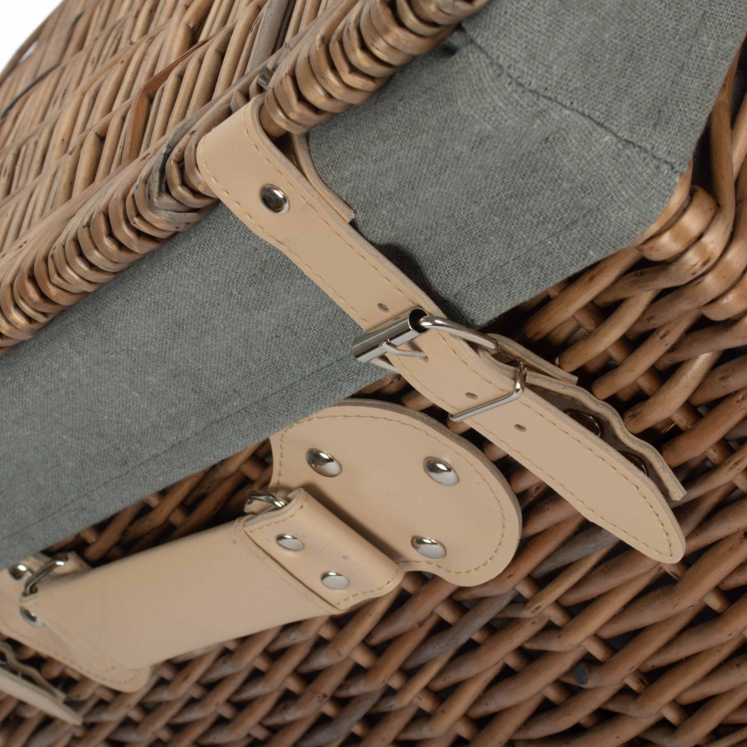 20 Inch Antique Wash Willow Hamper with Grey Sage Lining - REGN