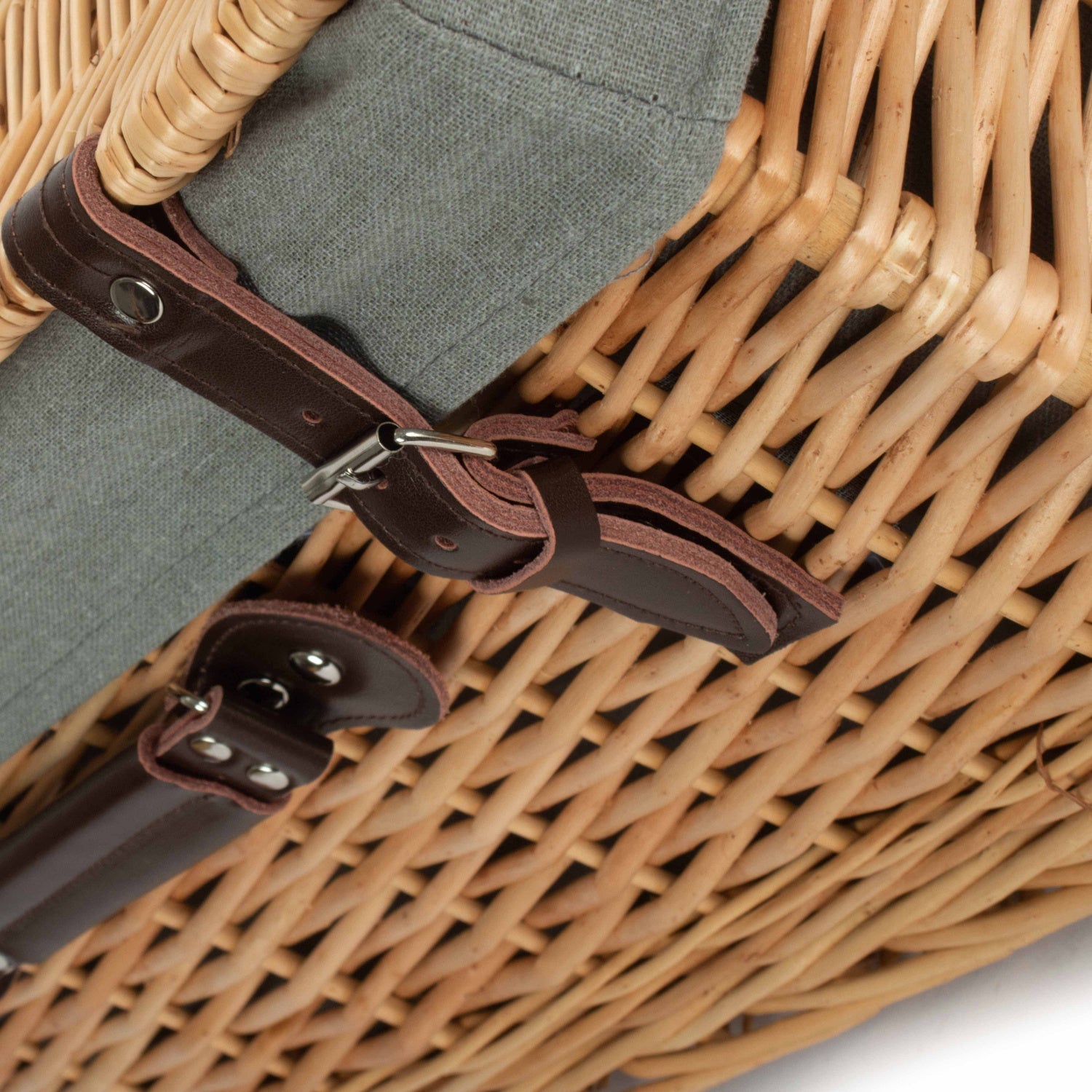 20 Inch Buff Willow Hamper Trunk with Grey Sage Lining - REGN