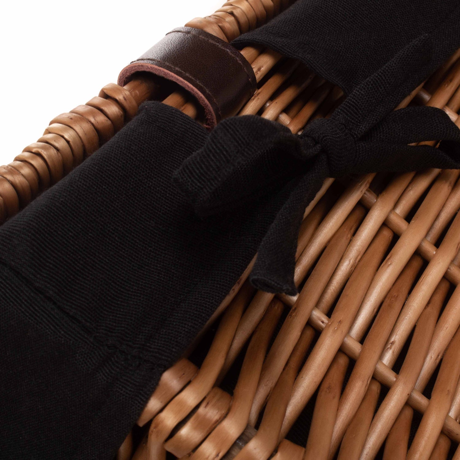 20 Inch Double Steamed WIllow Hamper Trunk with Black Lining - REGN