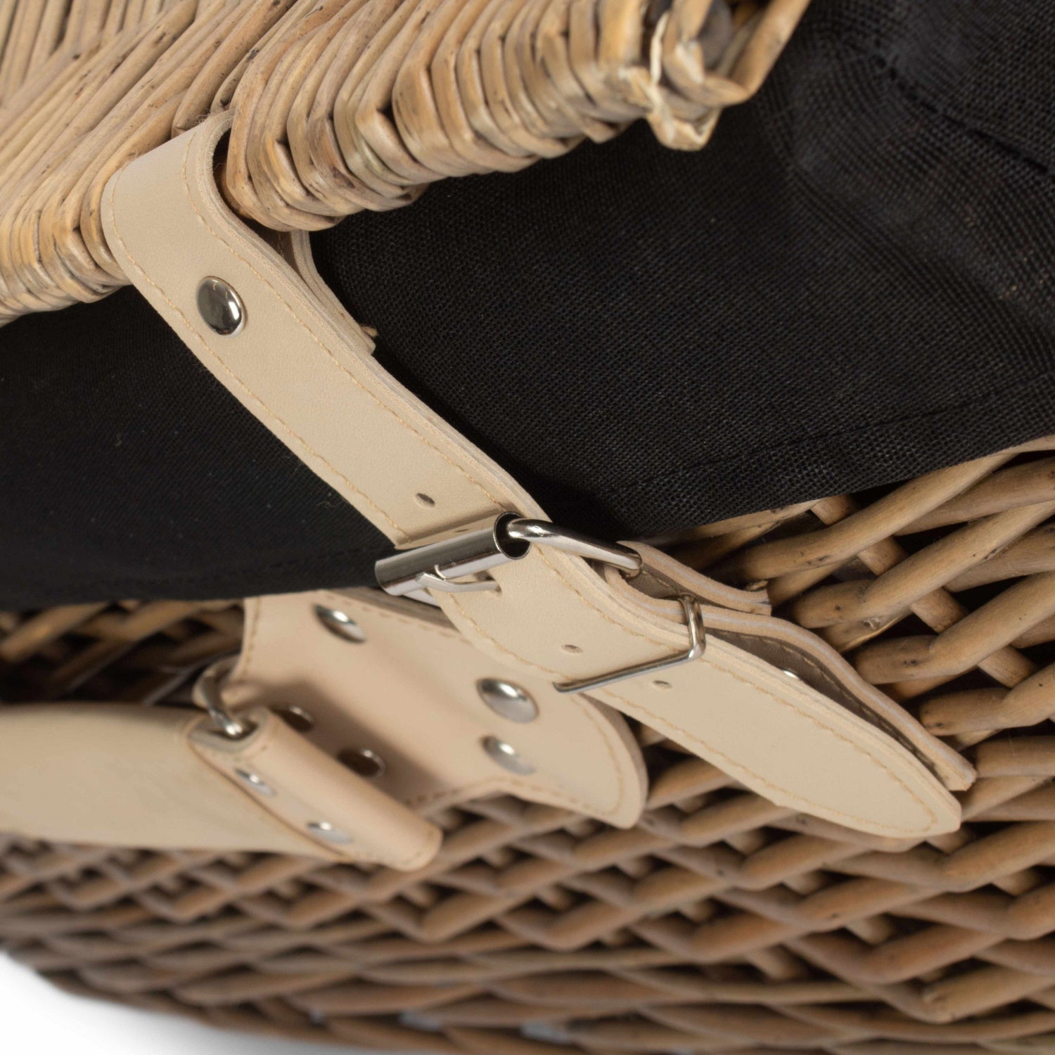 22 Inch Antique Wash Willow Hamper with Black Lining - REGN