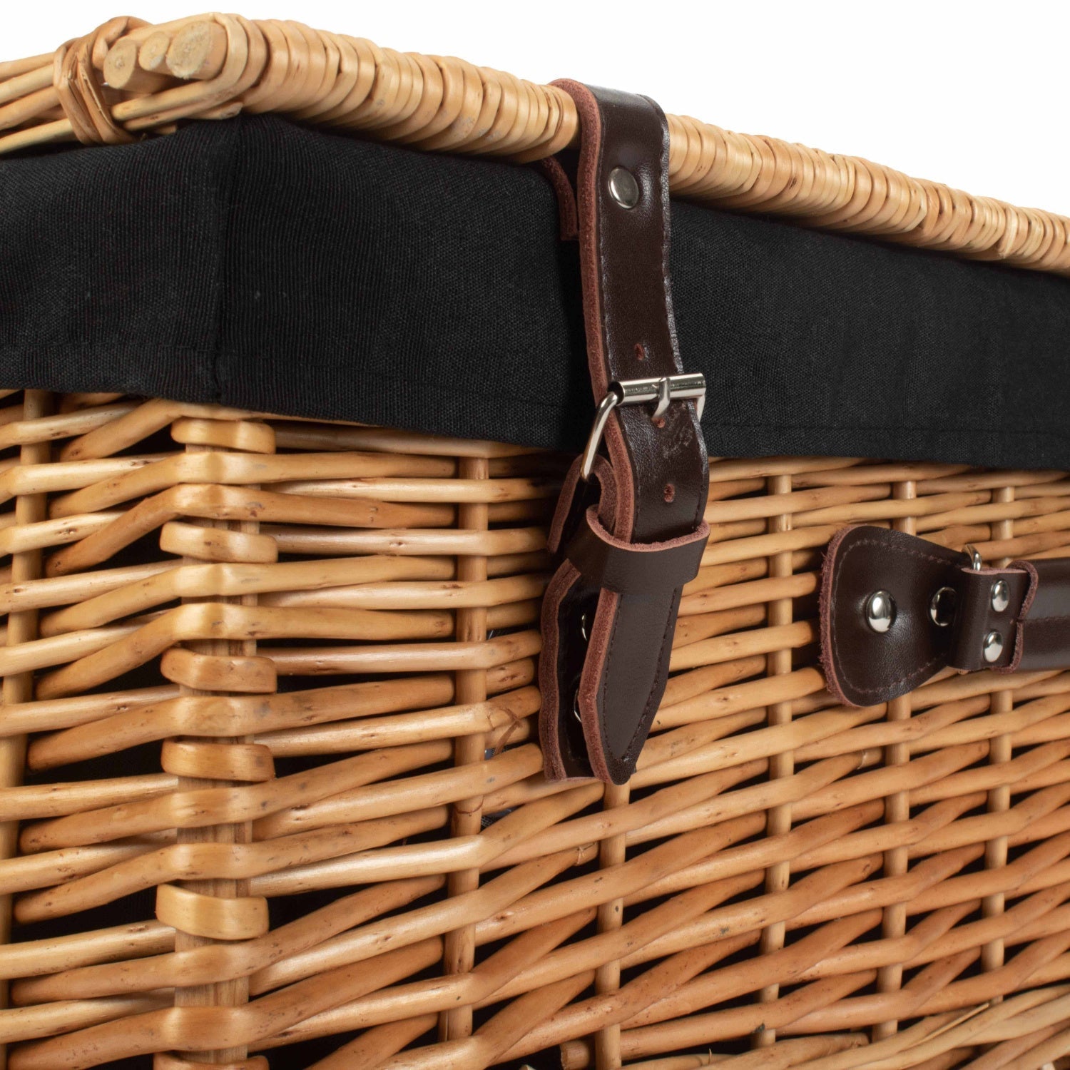 22 Inch Buff Willow Hamper with Black Lining - REGN