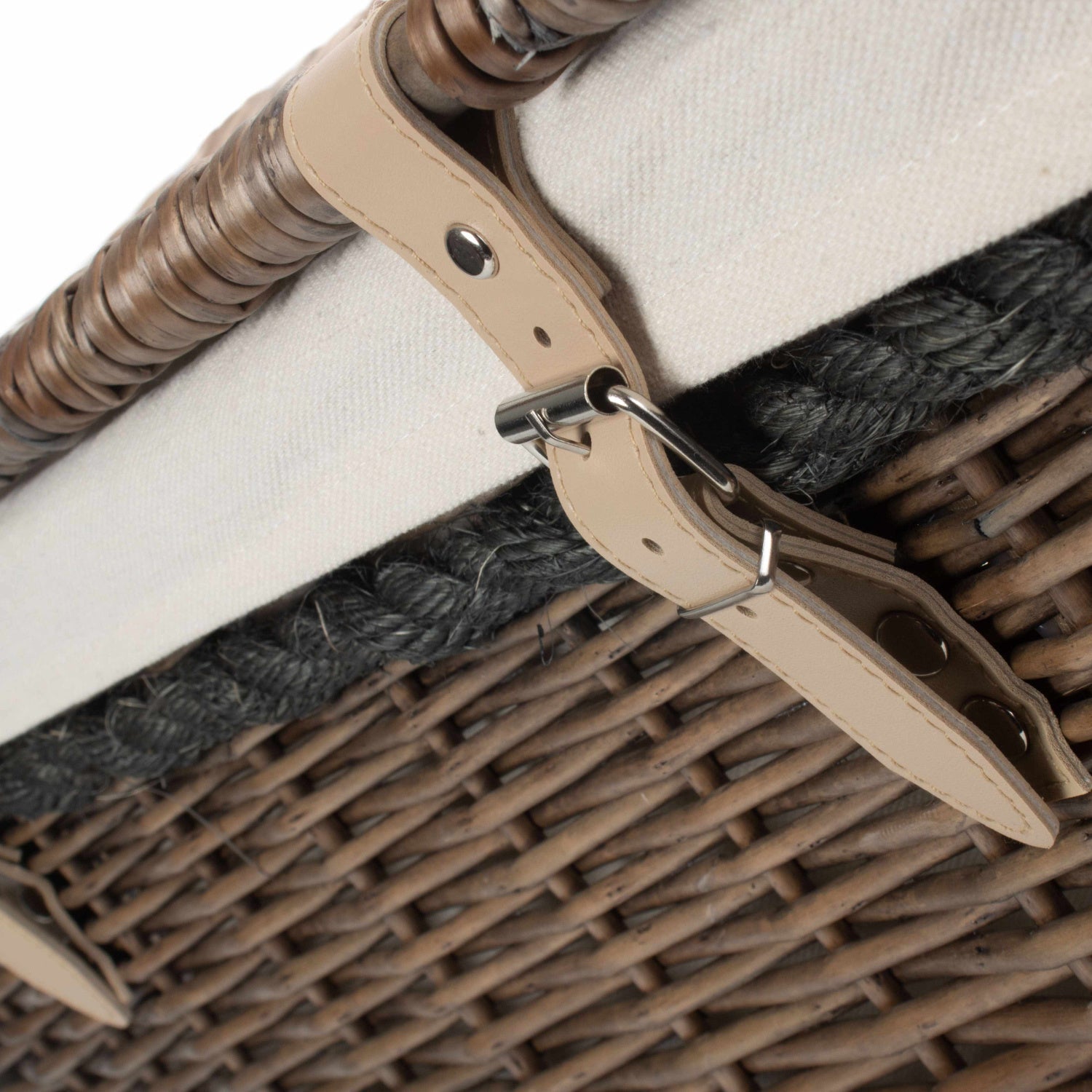 24 Inch Antique Wash Willow Rope Handled Trunk with White Lining - REGN