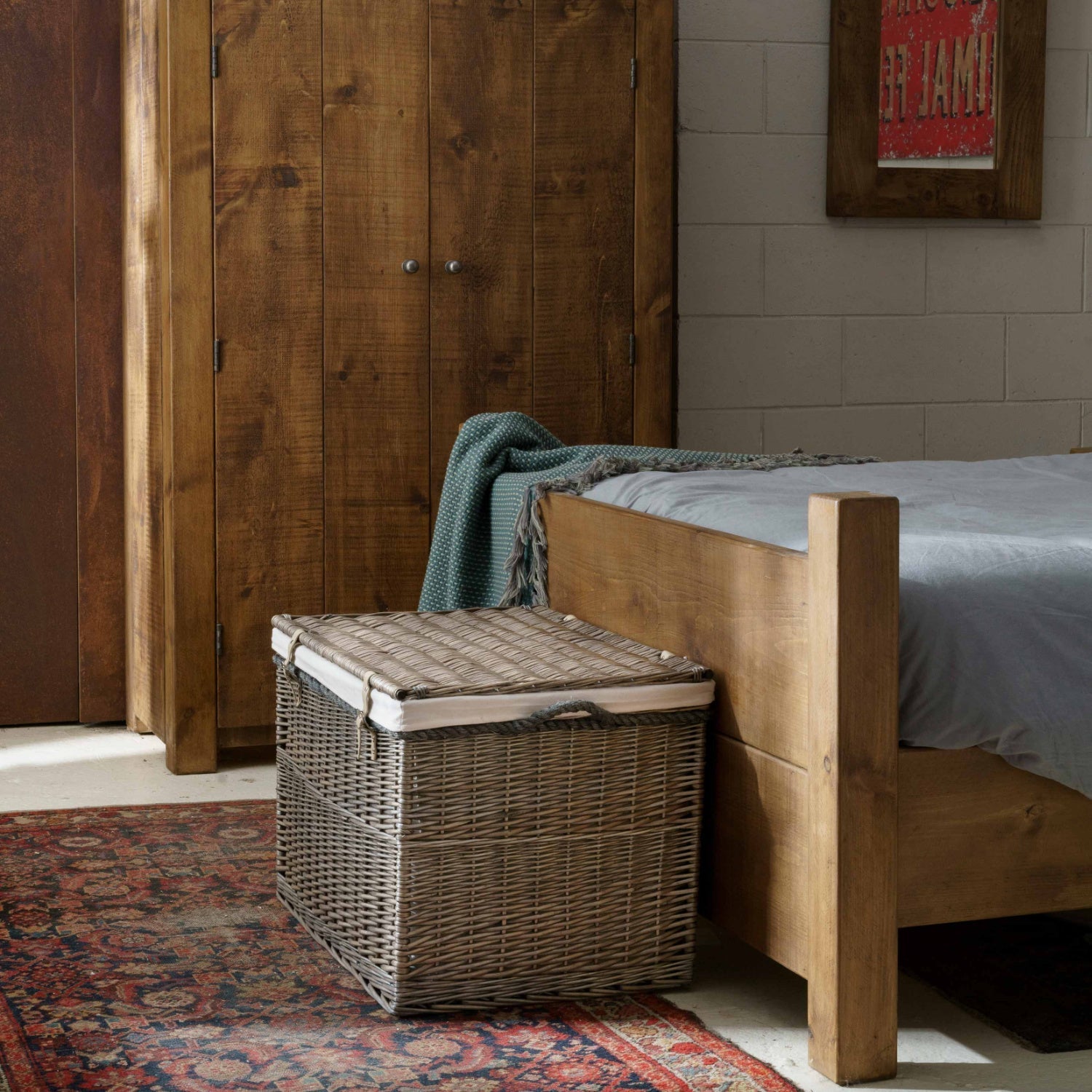29 Inch Antique Wash Willow Storage Hamper with Rope Handles and White Lining - REGN