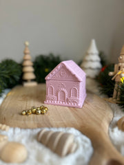 Christmas Cottage Soy Wax Candle – Pink Candy Cane | Handcrafted Jesmonite Candle