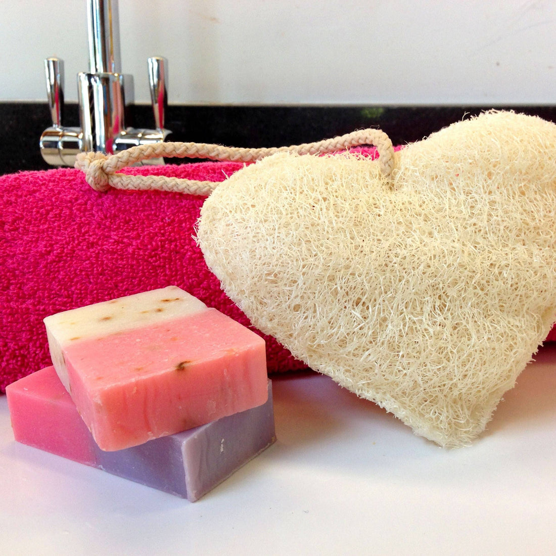 LoofCo Bath-Time Heart Loofah Pad – Natural Exfoliating Body Sponge