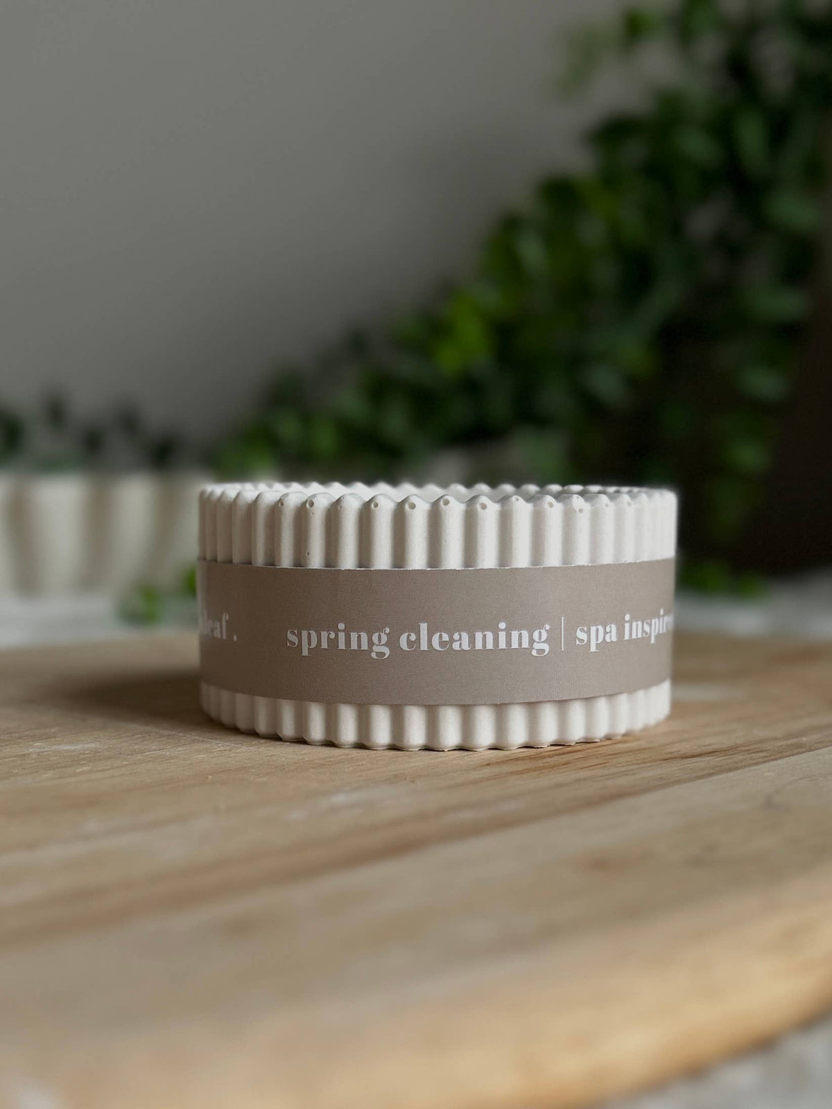 Clean Spa Scented Soy Wax Refillable Small Candle – Stone | Up to 16 Hours