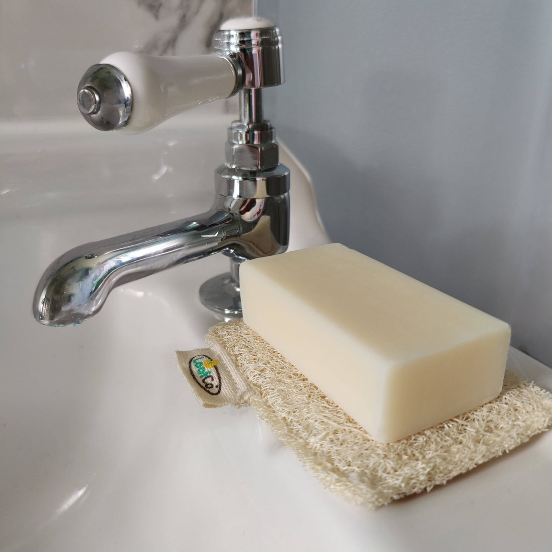LoofCo Soap Rest – Natural Loofah Soap Dish for Bars