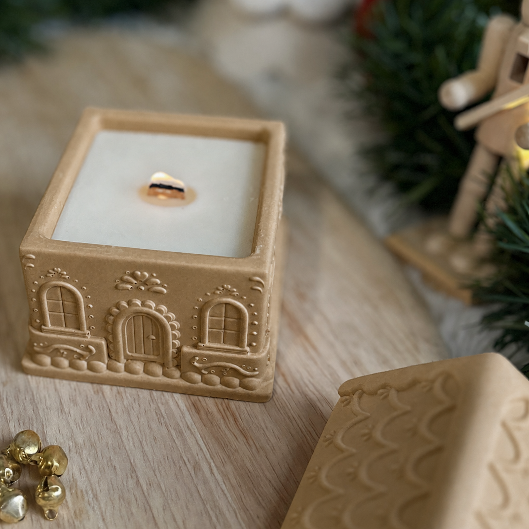 Gingerbread House Scented Soy Wax Christmas Cottage Candle | 30 Hour Burn