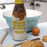 Millionaire Shortbread Biscuit Baking Bottle – 638g