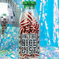On The Nice List Sweet Bottle – Candy Cane Strawberry & Cream Gummies