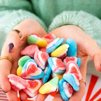 All I Want For Xmas Is You Sweet Bottle – Strawberry & Vanilla Hearts - REGN