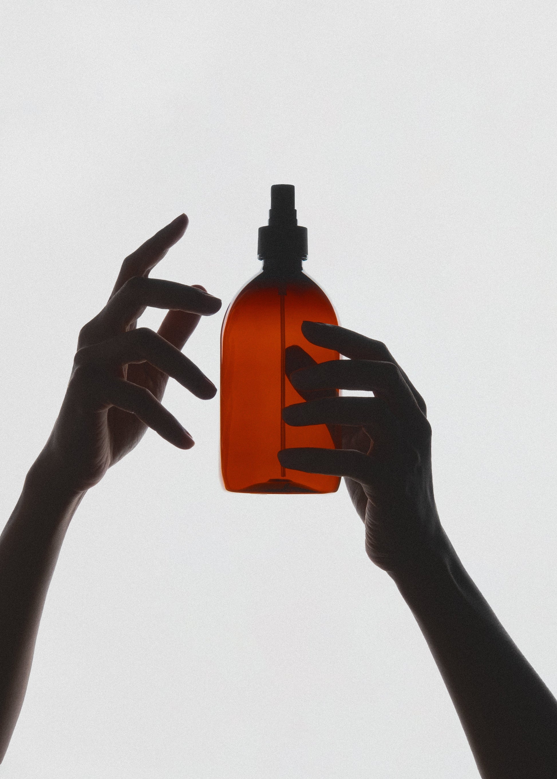 Amber Plastic Atomiser - REGN