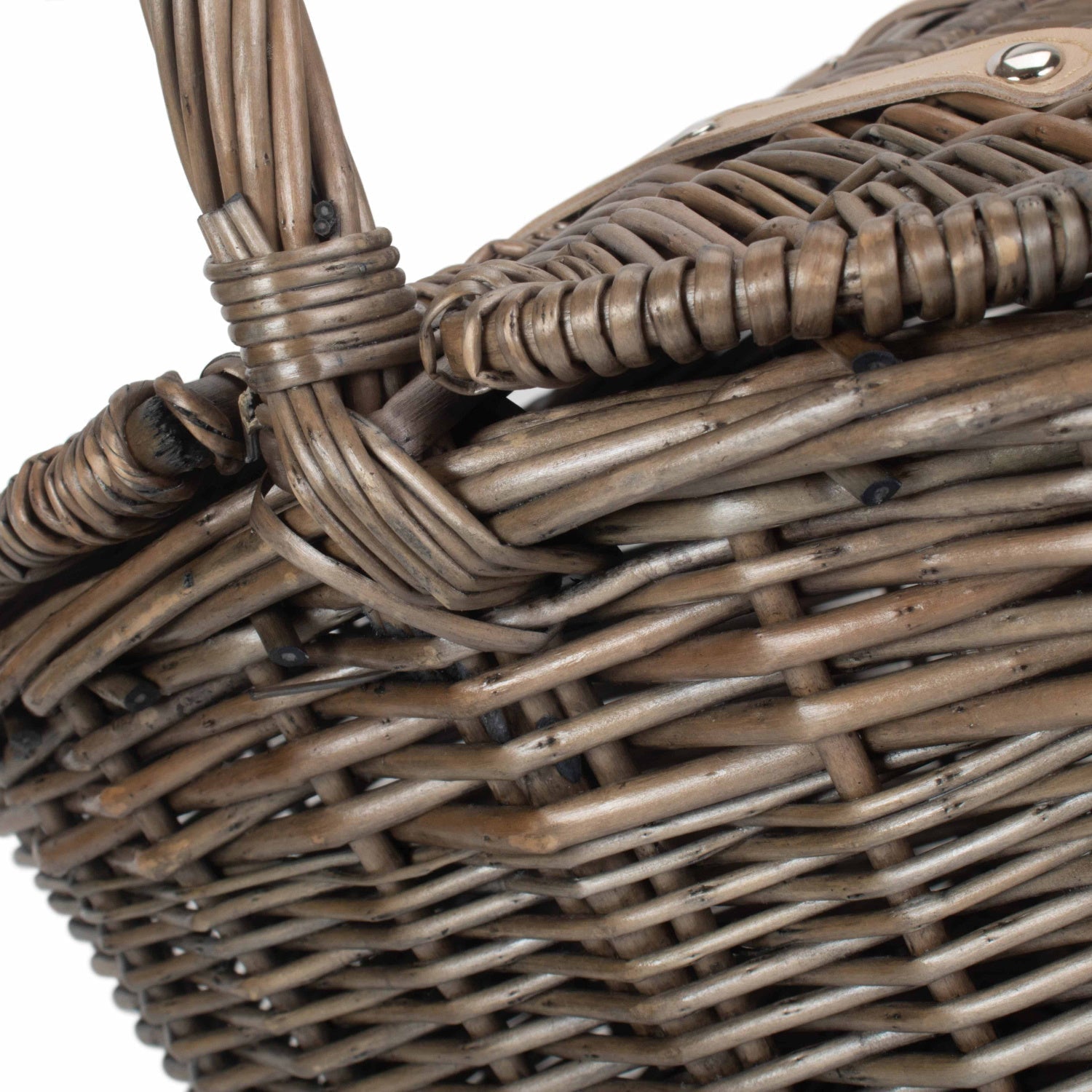 Antique Wash Finish Willow Oval Picnic Basket - REGN