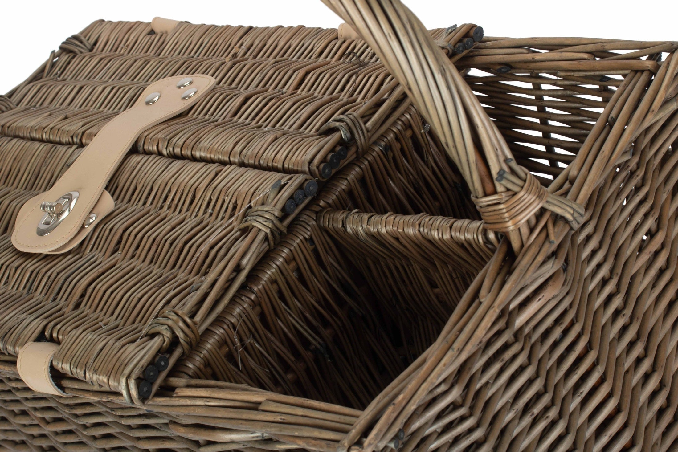 Antique Wash Lidded 2 Person Hamper - REGN