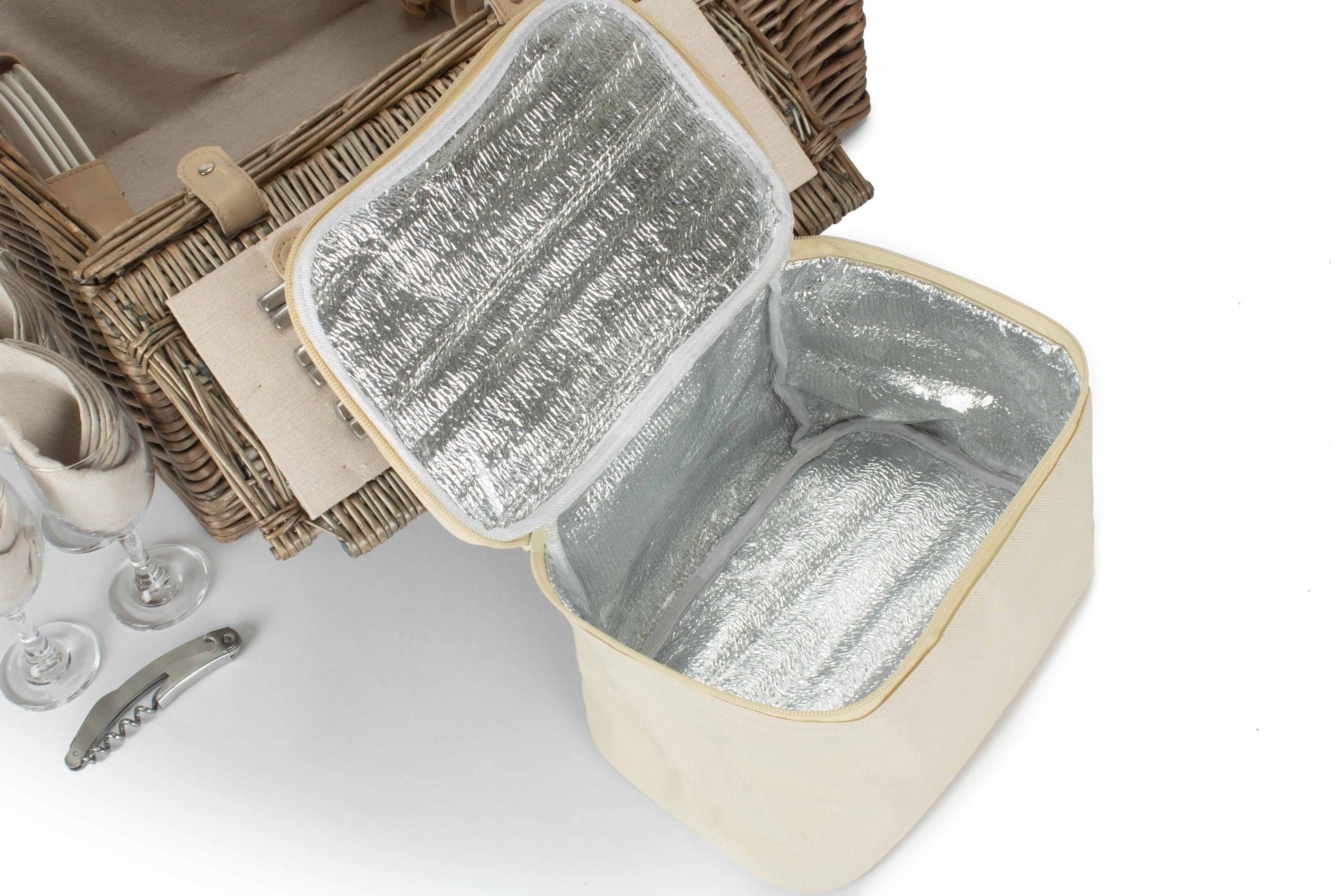 Antique Wash Lidded 4 Person Hamper - REGN