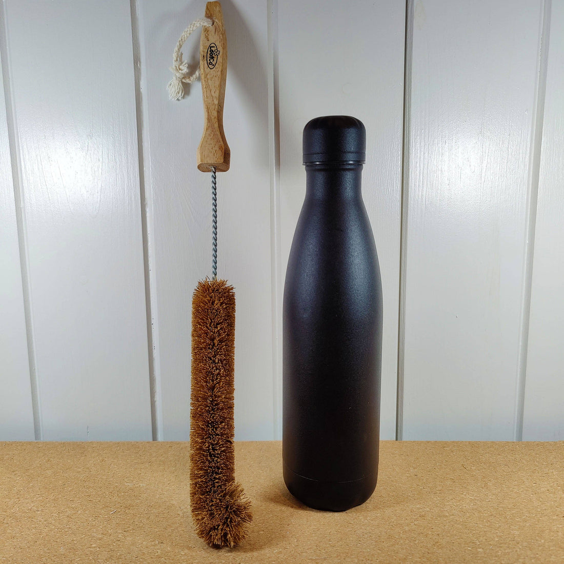 LoofCo Water Bottle Brush – Natural Coconut Coir Fibre with Rubberwood Handle