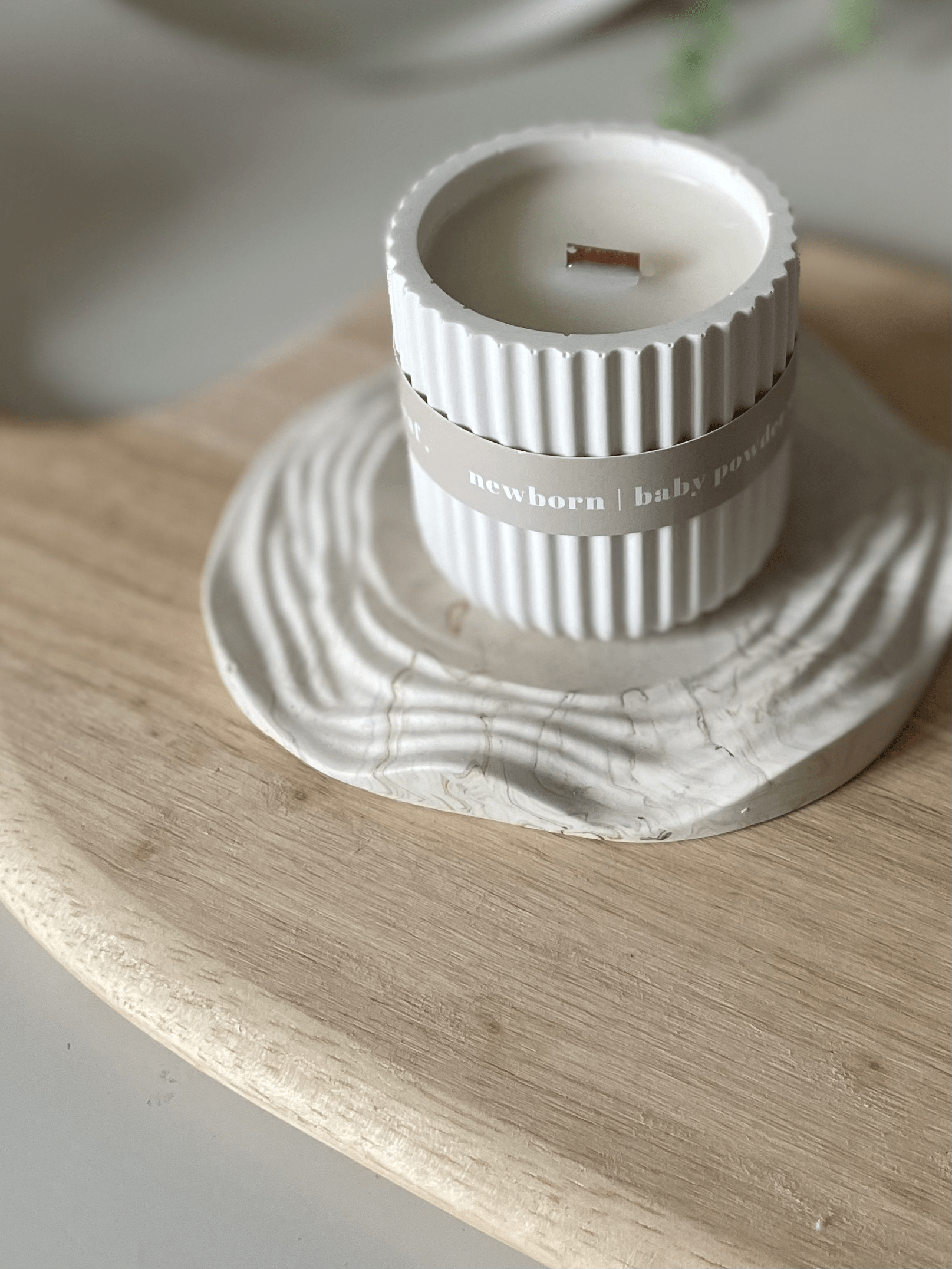 Baby Powder Jesmonite Soy Candle – Soft Neutral Home Fragrance - REGN