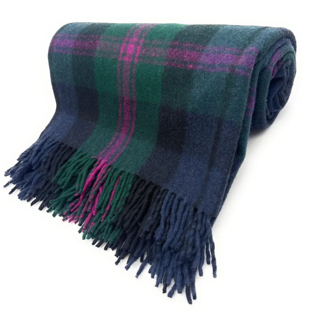 Baird Recycled Wool Blanket in Classic Tartan Check - REGN