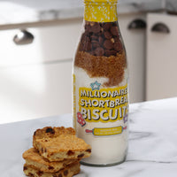 Millionaire Shortbread Biscuit Baking Bottle – 638g