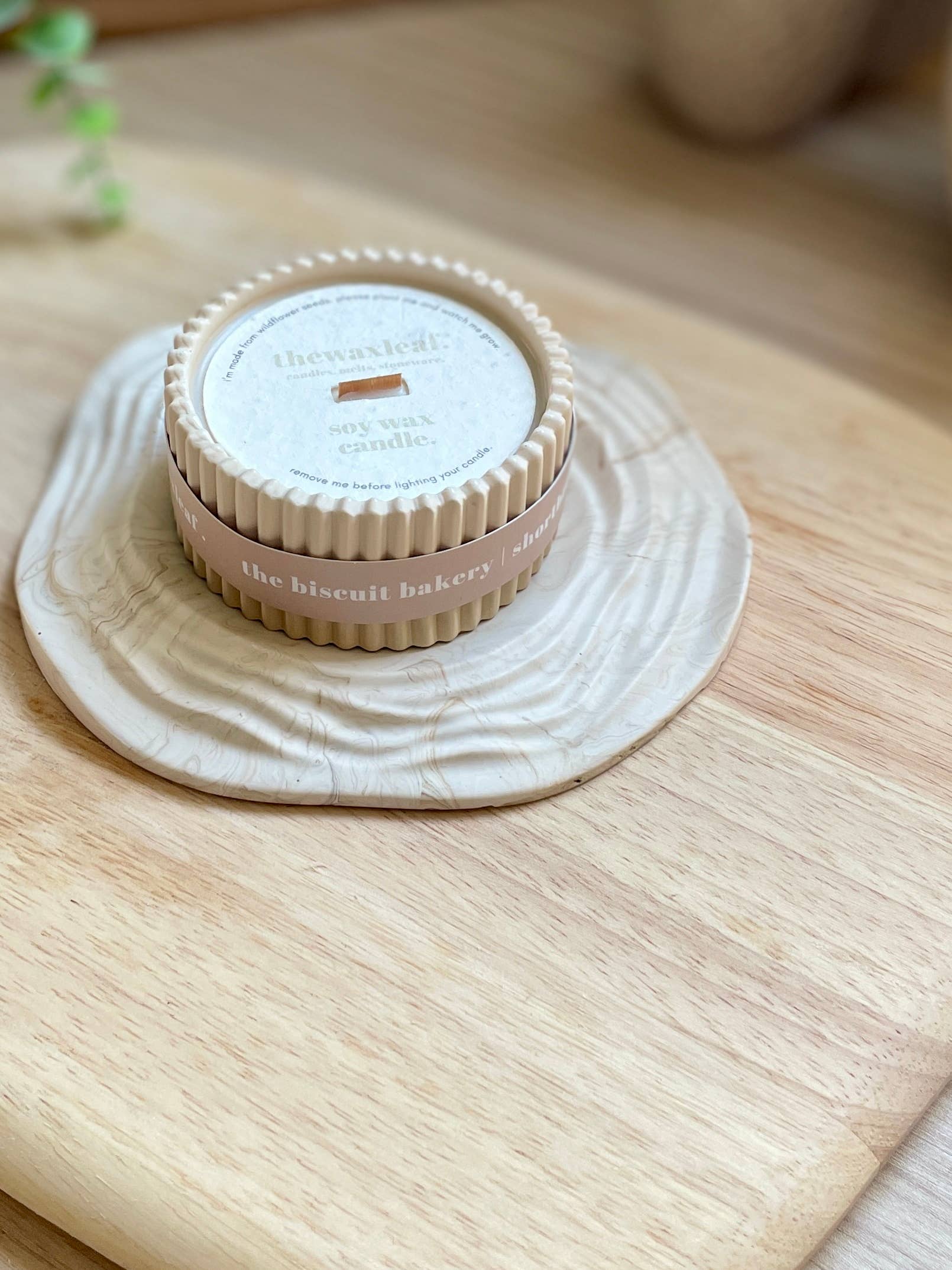 Biscuit Bakery Luxury Soy Candle – Sweet and Cozy Home Scent - REGN