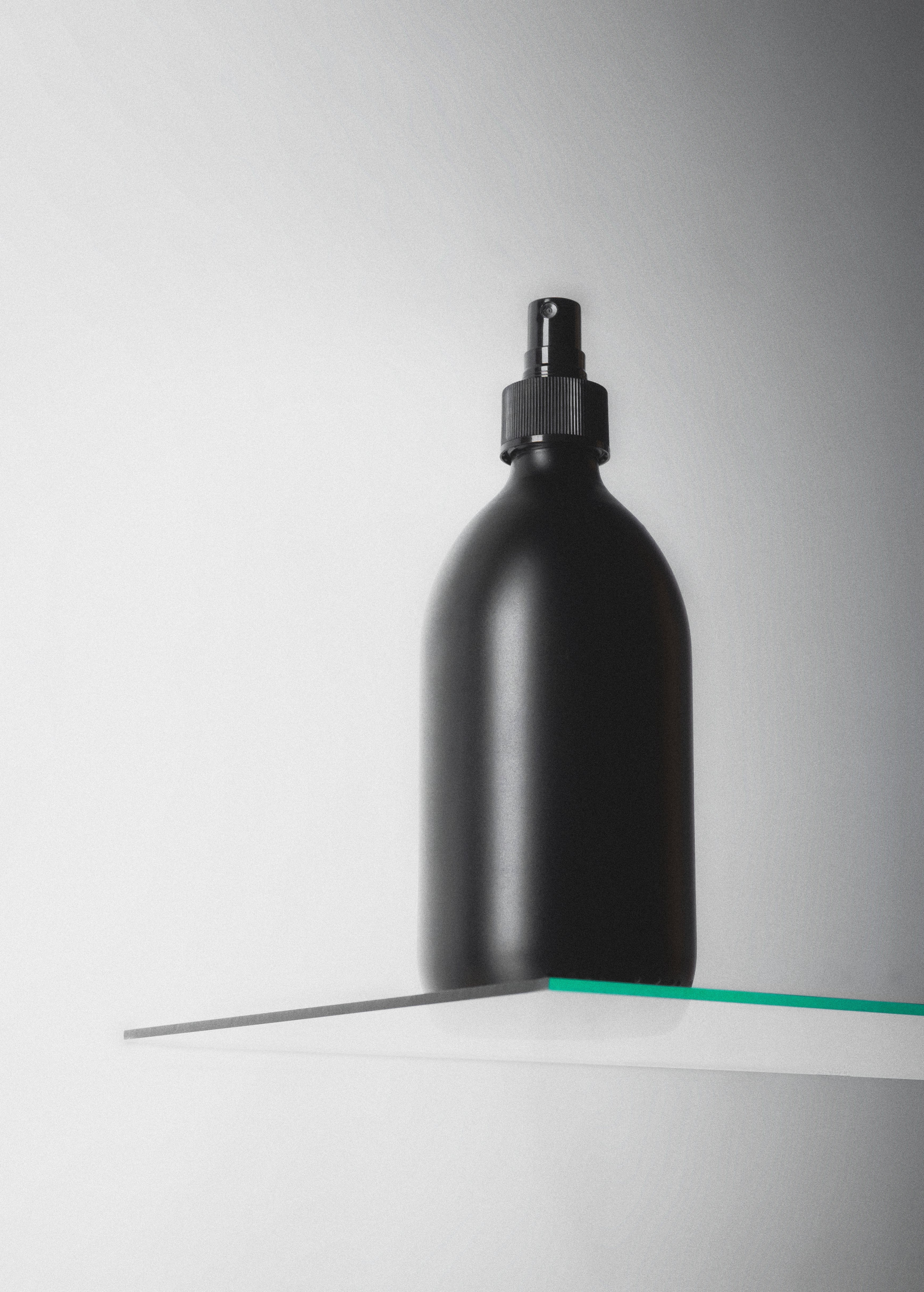 Black Atomiser Spray Bottle - REGN