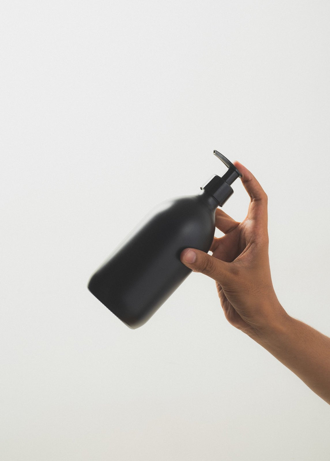 Black Pump Bottle - REGN