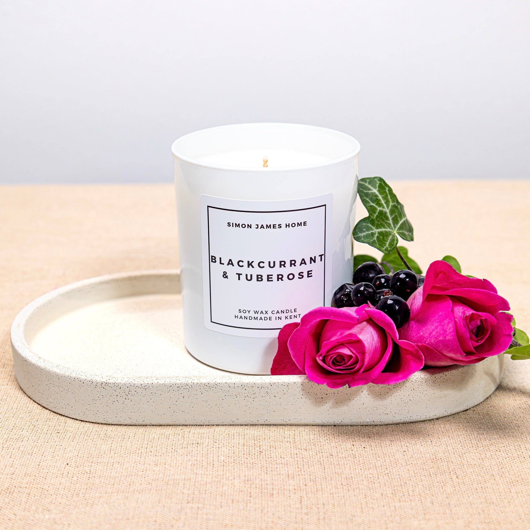 Blackcurrant & Tuberose Candle - Luxury Soy Wax - REGN