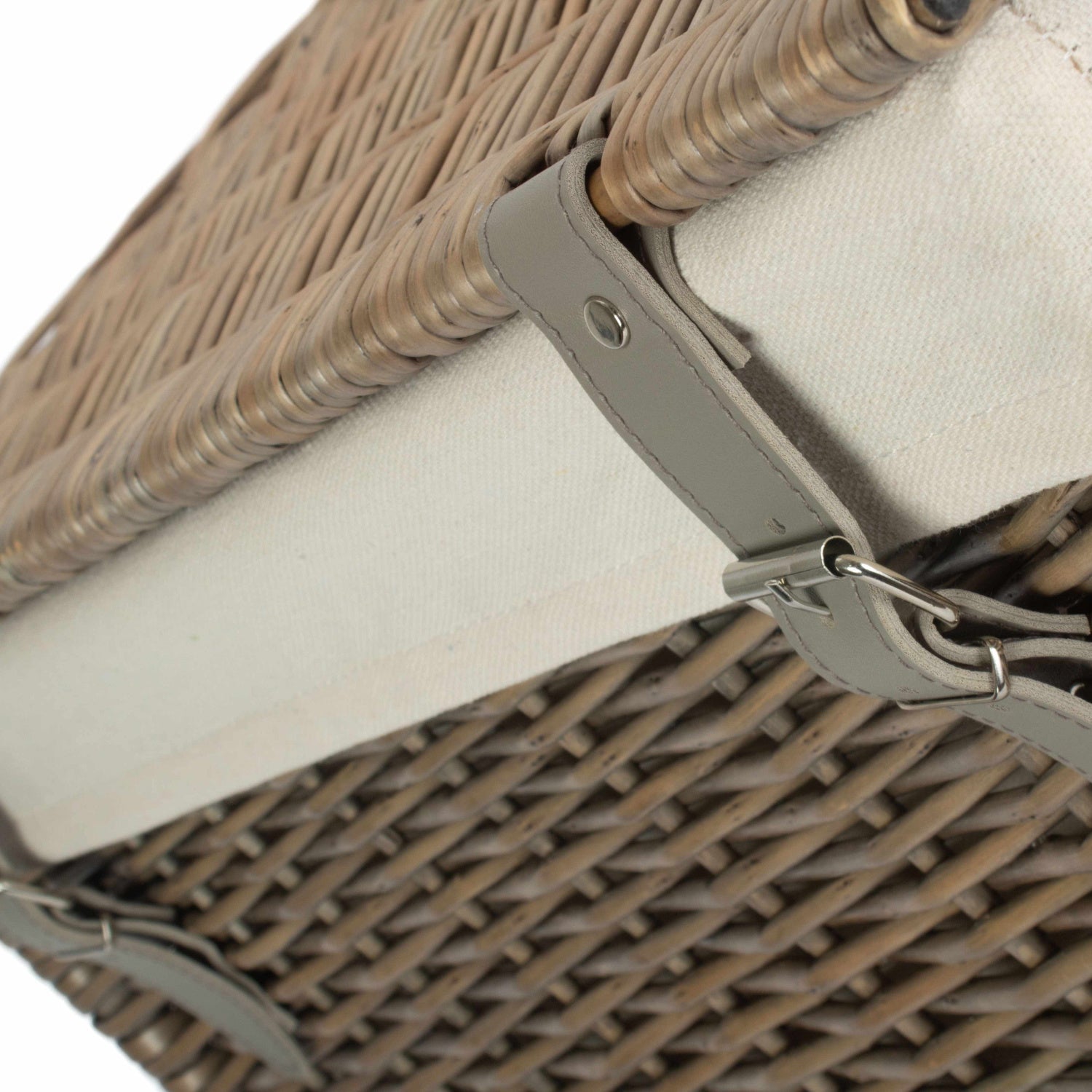 Boutique Antique Wash Willow Storage Laundry Hamper with Lining - Large - REGN