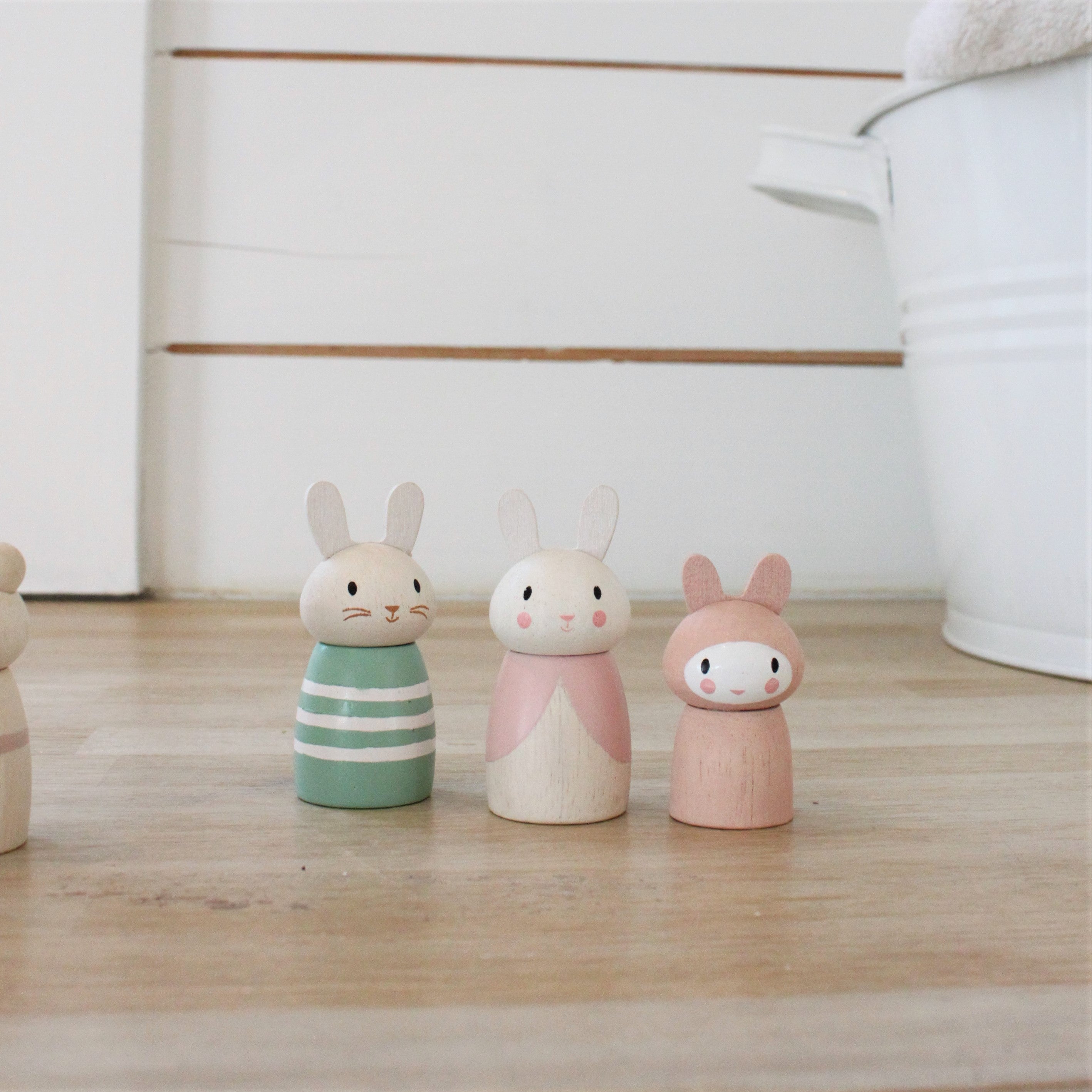 Bunny Tales - REGN