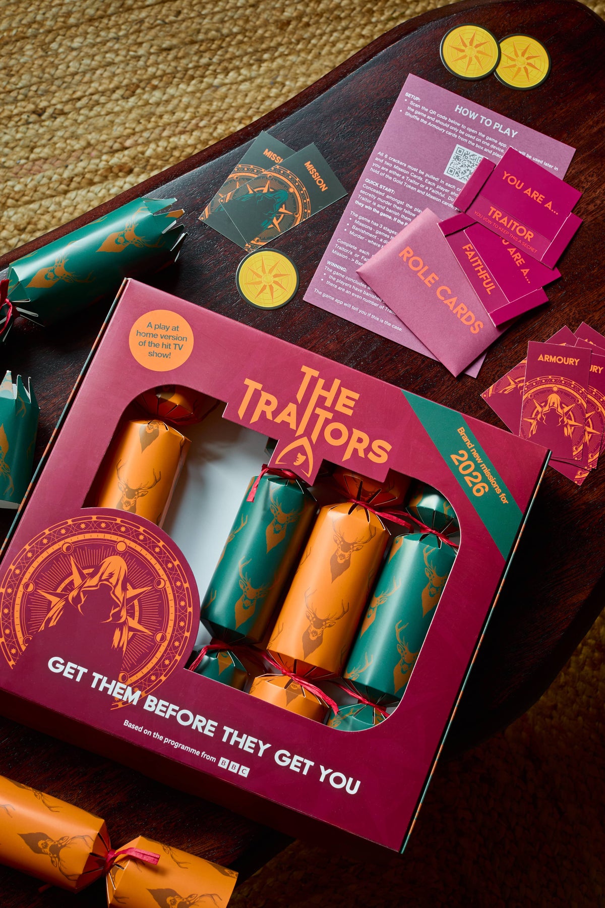 The Traitors 2026 Christmas Crackers | 6 Crackers & Party Game | NEW for Christmas 2026