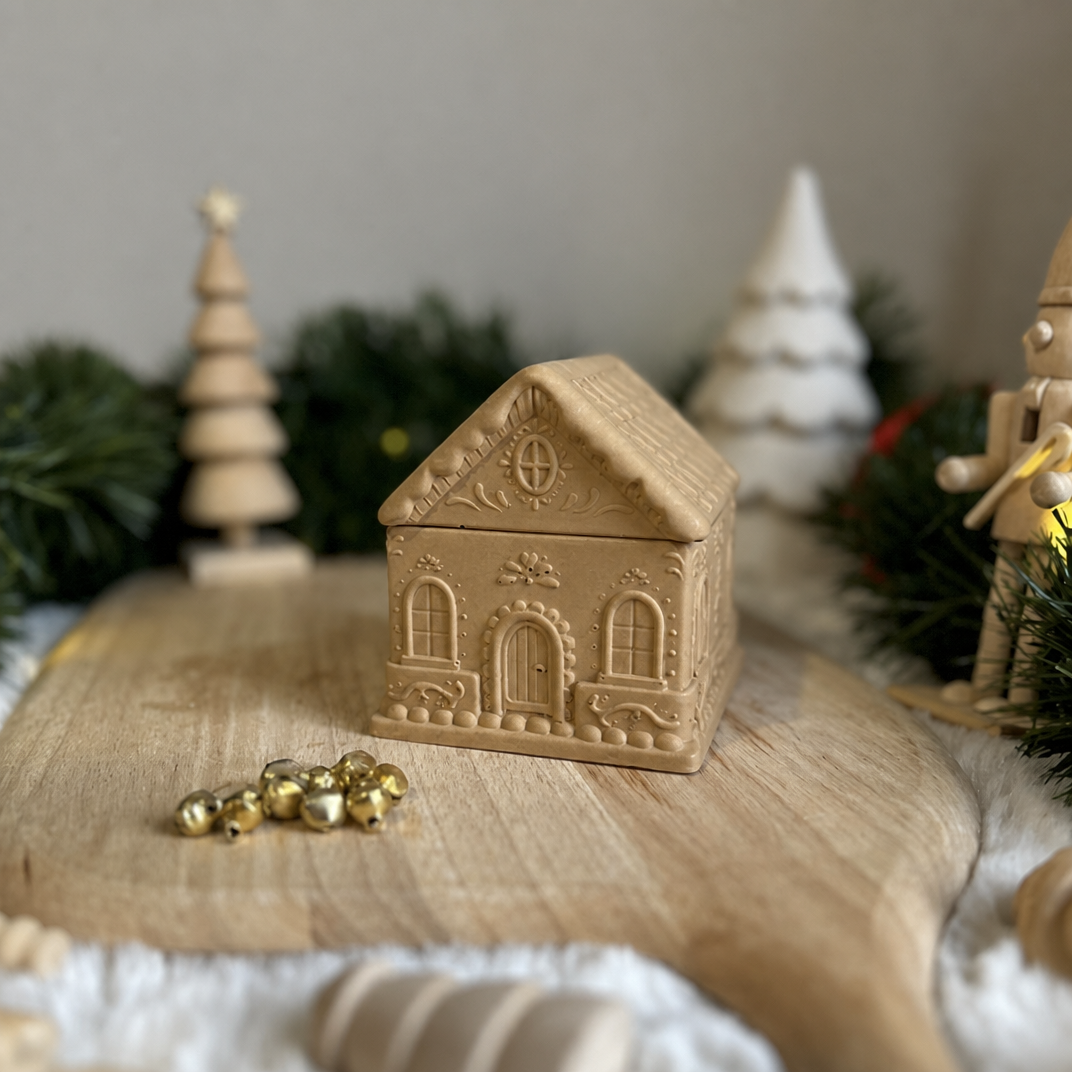 Gingerbread House Scented Soy Wax Christmas Cottage Candle | 30 Hour Burn