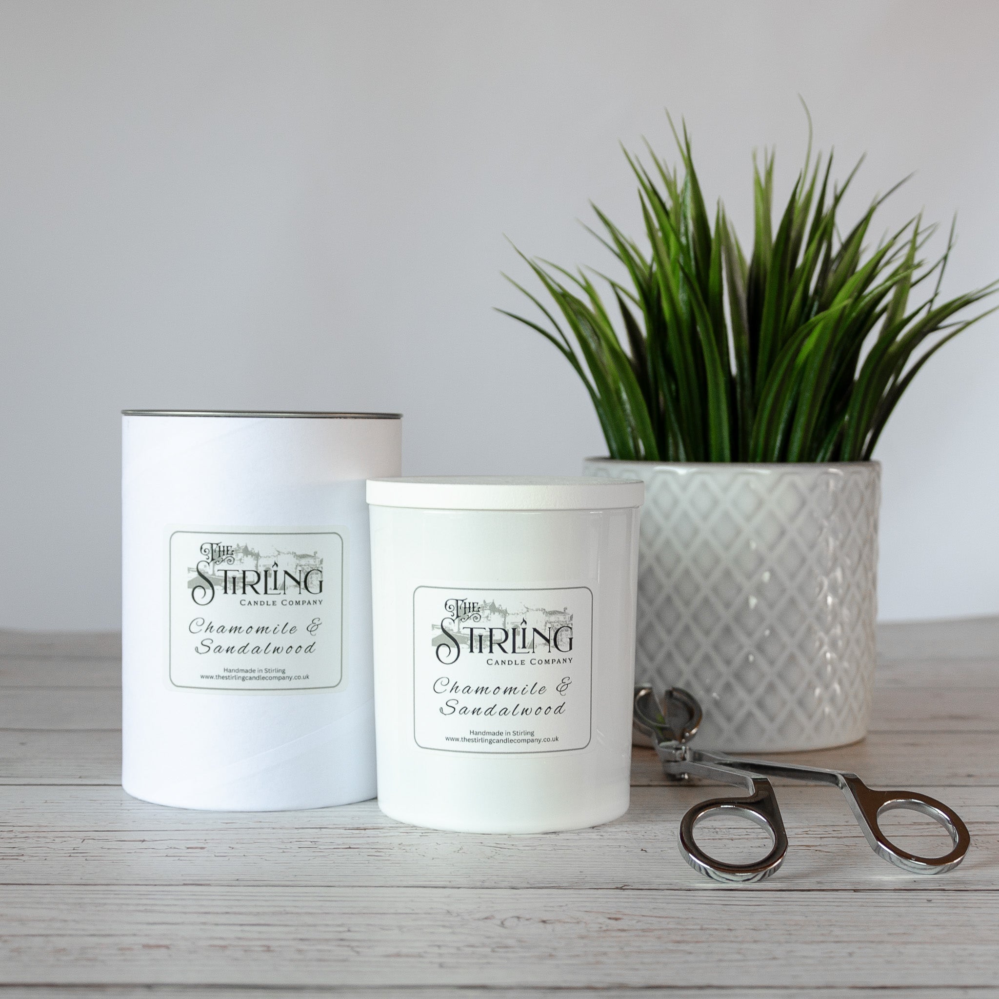 Chamomile & Sandalwood - Large Candle - REGN