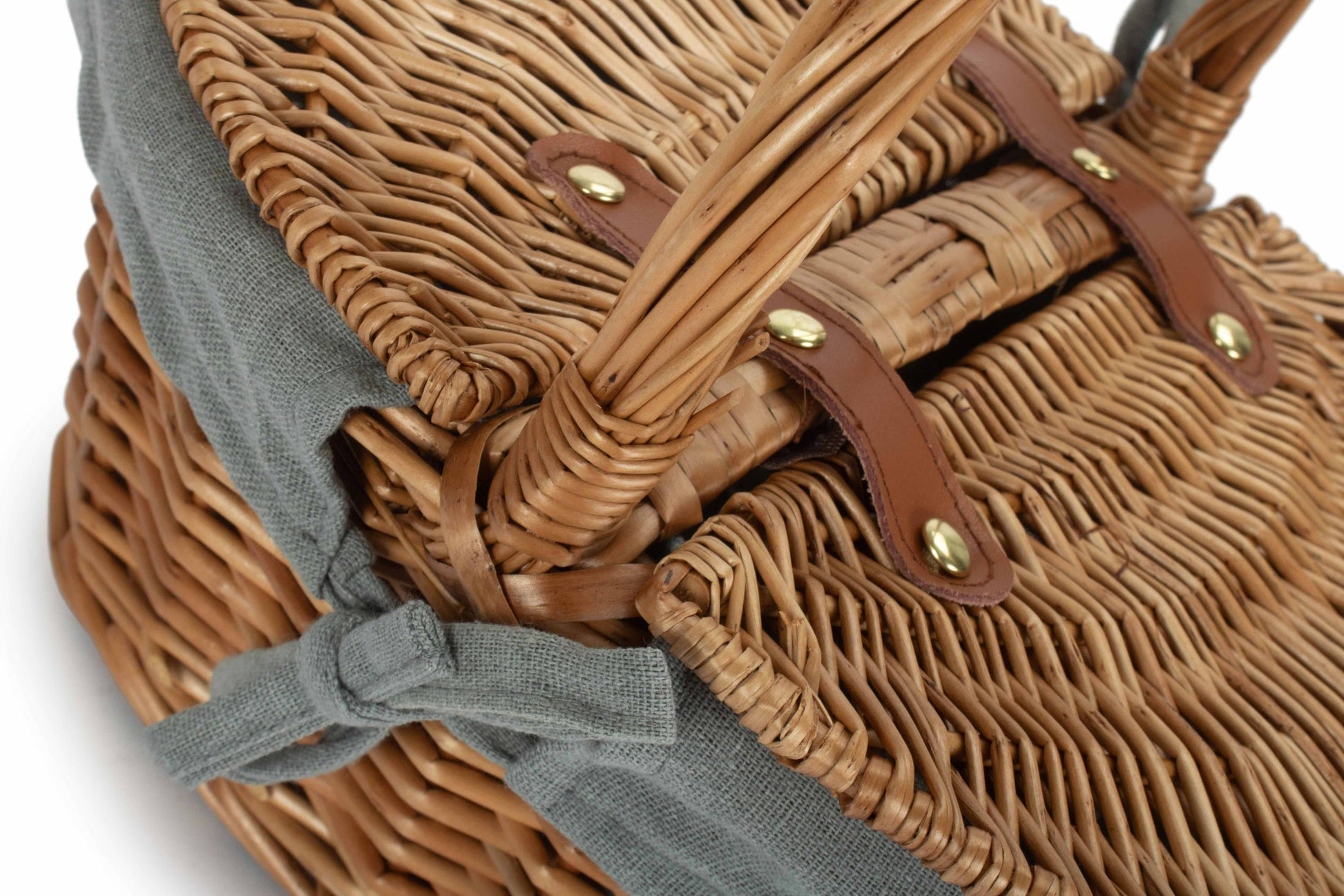 Children’s Oval Willow Picnic Basket with Light Steamed with Grey Sage Lining - REGN