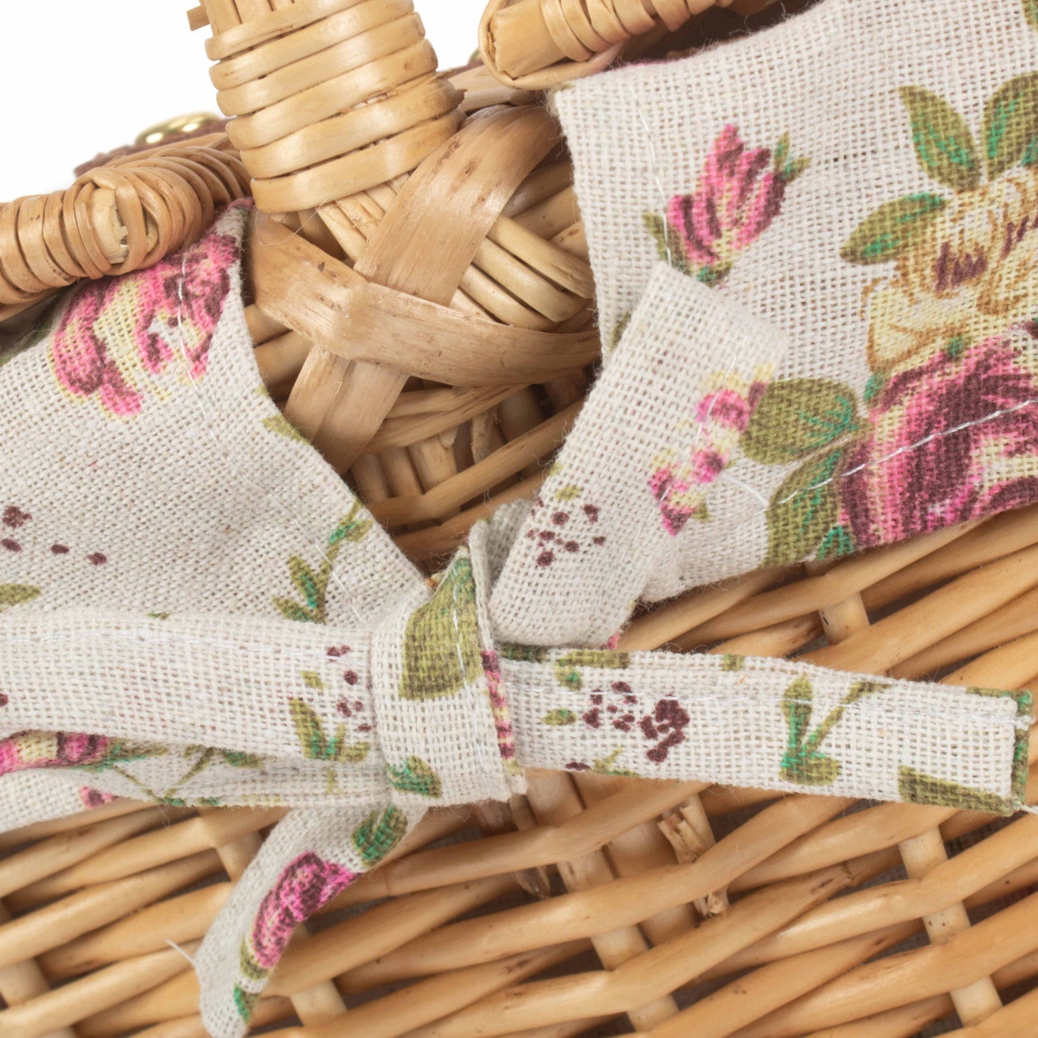 Child's Oval Willow Lidded Picnic Hamper with Garden Rose Lining - REGN