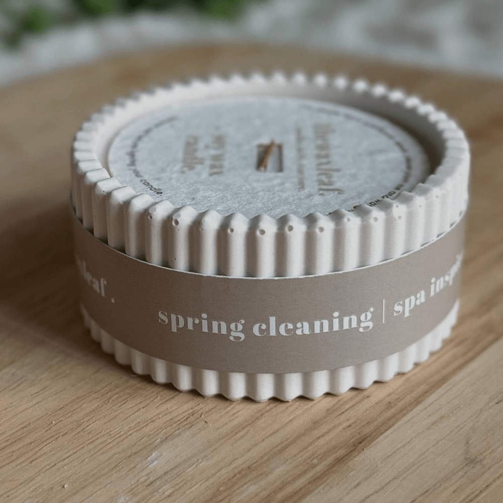 Clean Spa Scented Soy Wax Refillable Small Candle – Stone | Up to 16 Hours - REGN