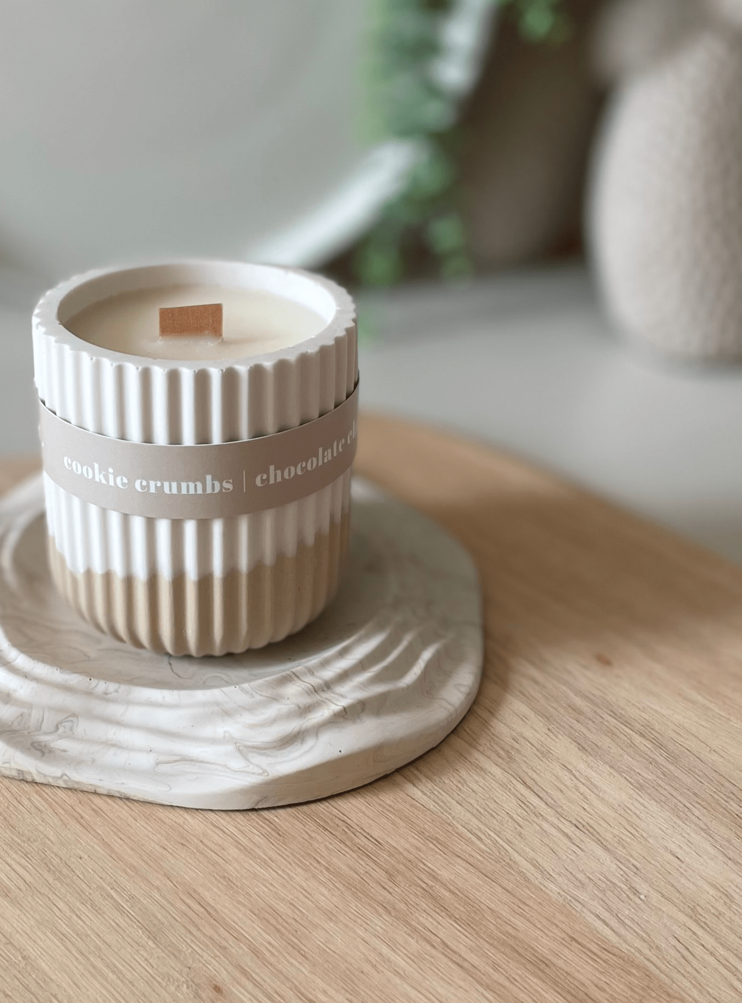 Cookie Crumbs Stoneware Soy Candle – Warm Scandi - Inspired Aroma - REGN