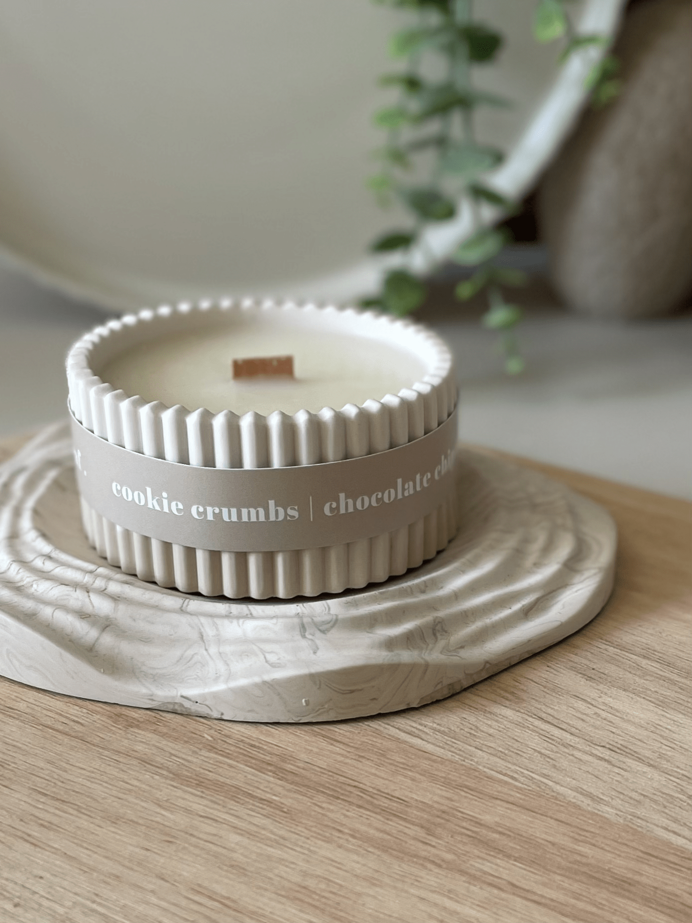 Cookie Crumbs Stoneware Soy Candle – Warm Scandi - Inspired Home Scent - REGN