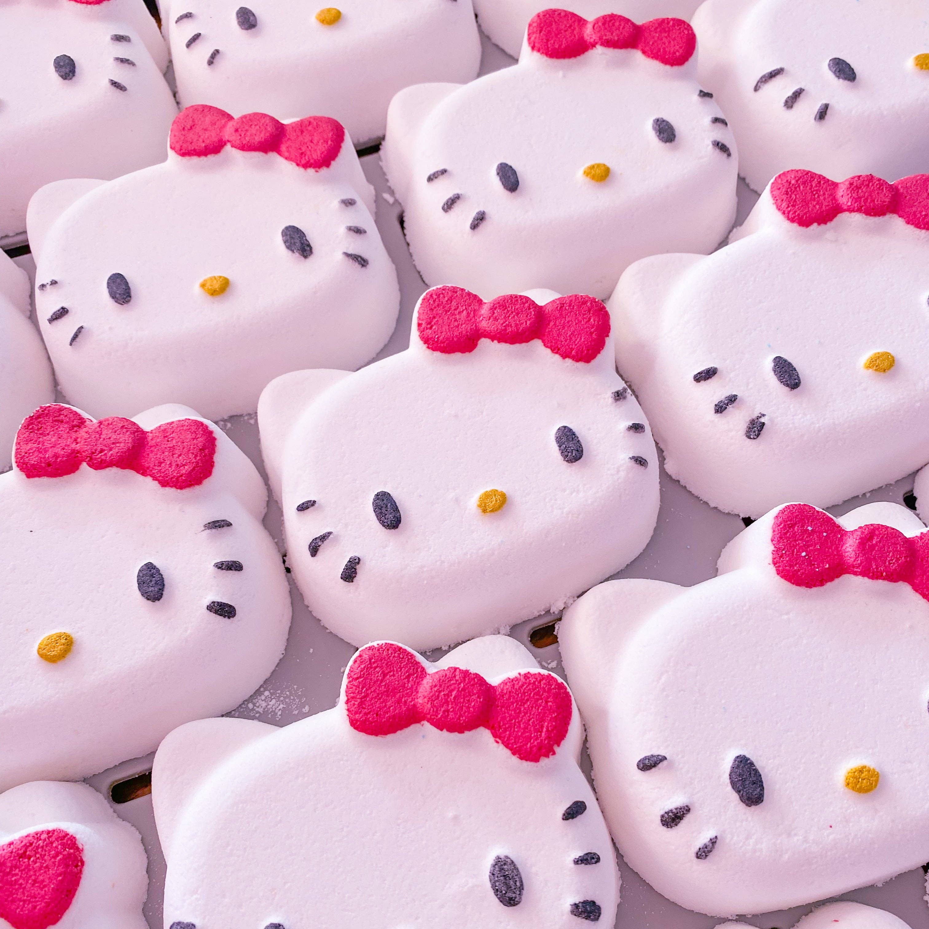 Cute Kitty Bath Bomb – Strawberry Melon Scent, Vegan & Cruelty Free - REGN