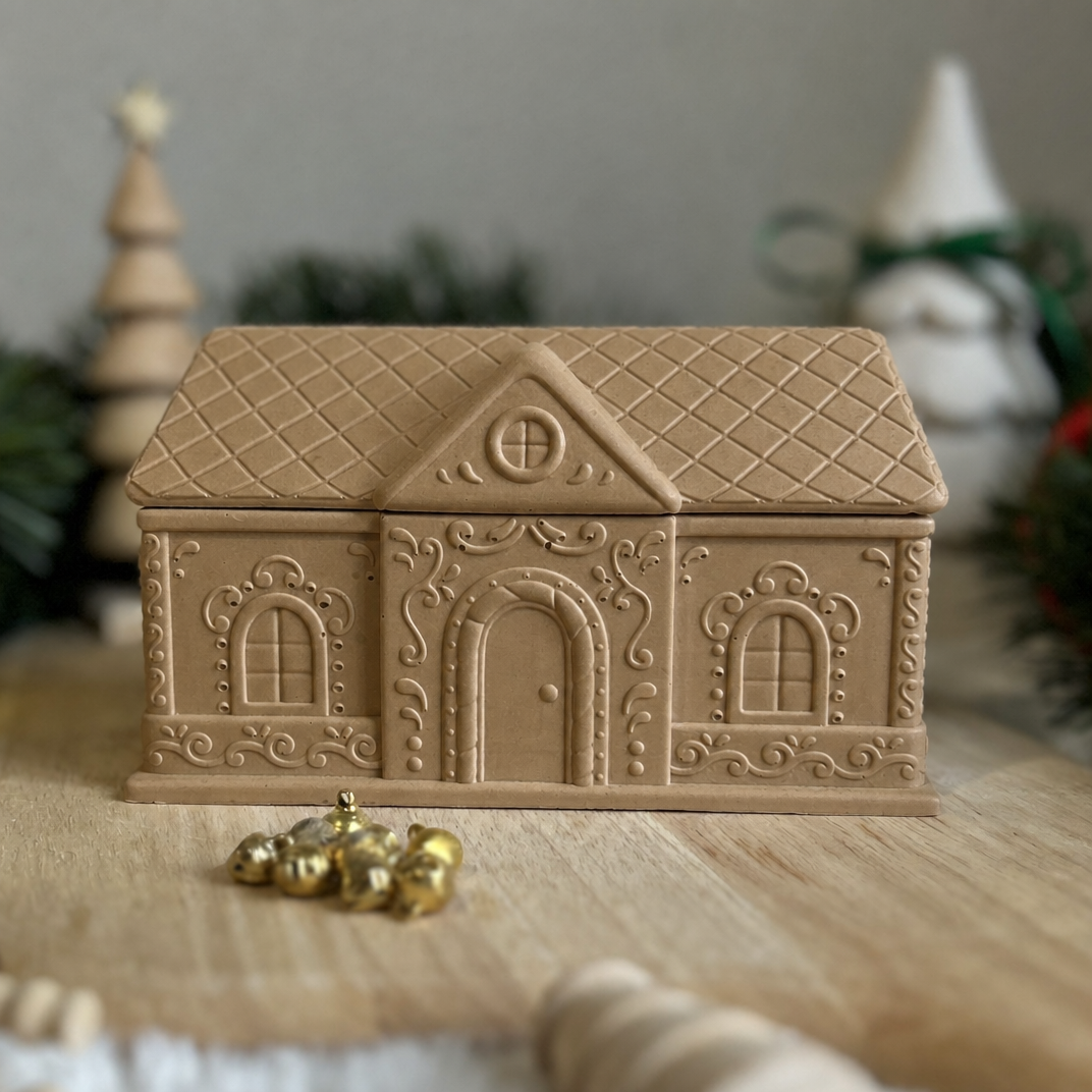 Christmas Cottage Soy Wax Candle – Gingerbread Scented | 64 Hour Burn