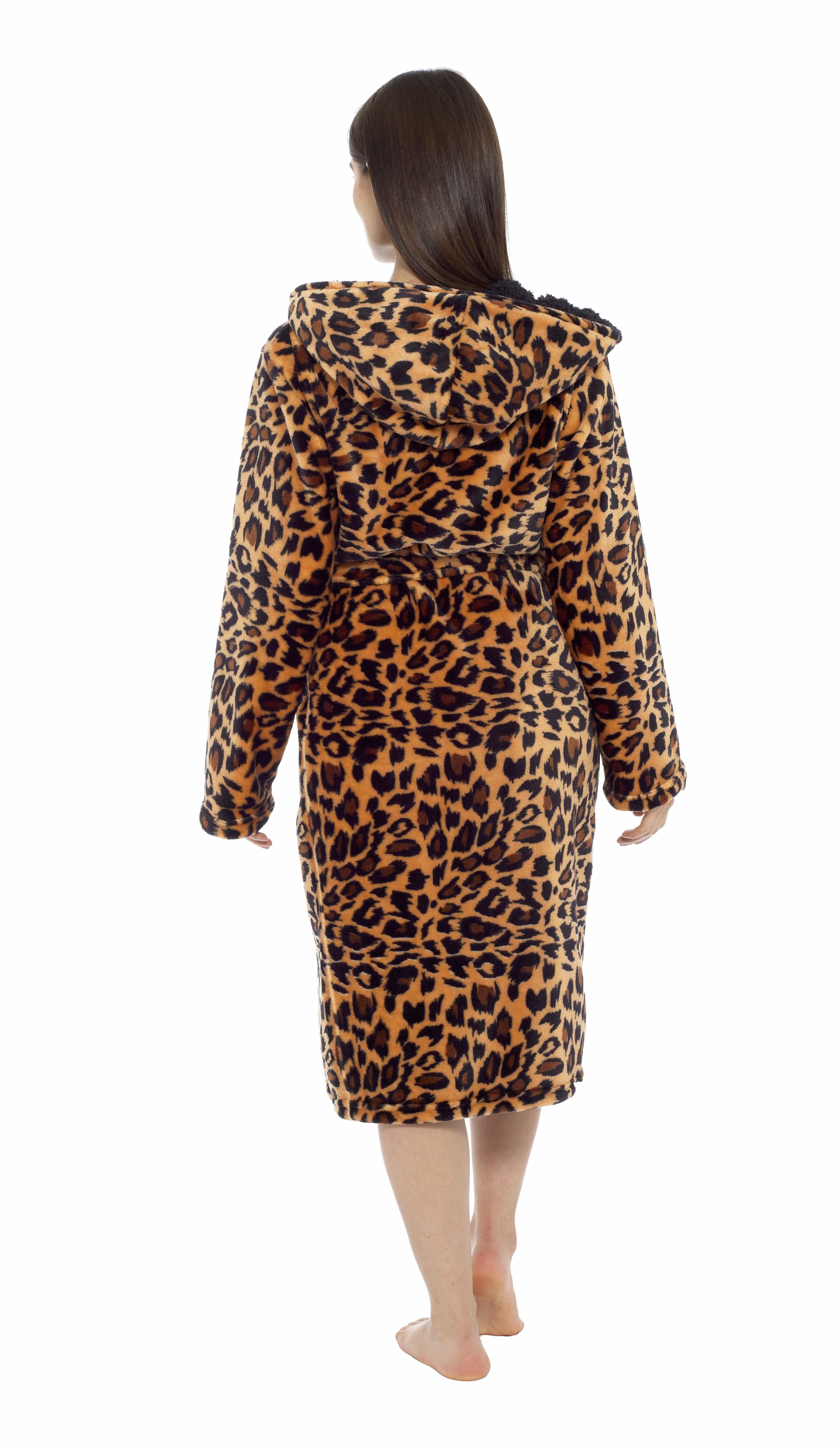 Daisy Dreamer Leopard Print Plush Fleece Hooded Bath Robe With Sherpa Fur Womens - REGN