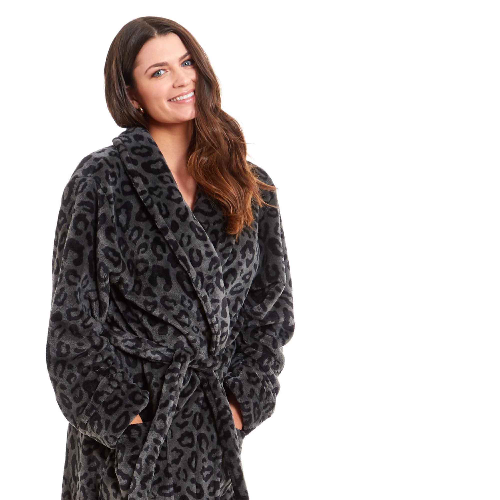 Daisy Dreamer Women's Leopard Print Plush Fleece Bath Robe Dressing Gown Ultra Soft - REGN